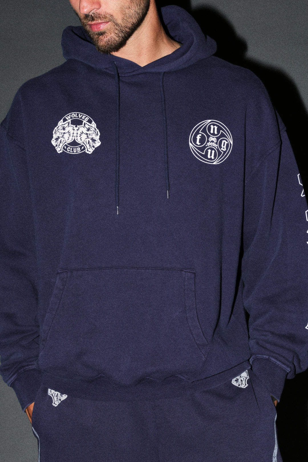 Kazoku Okami Bishop Hoodie in Navy