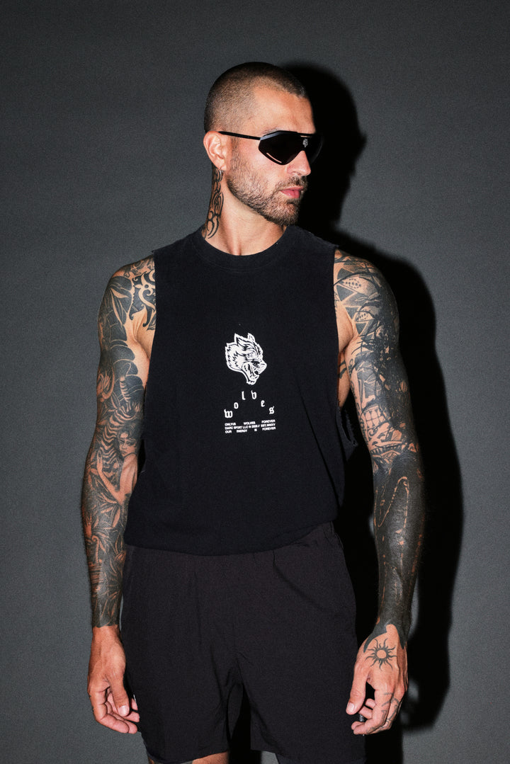 Half Mask Tommy Muscle Tee in Black