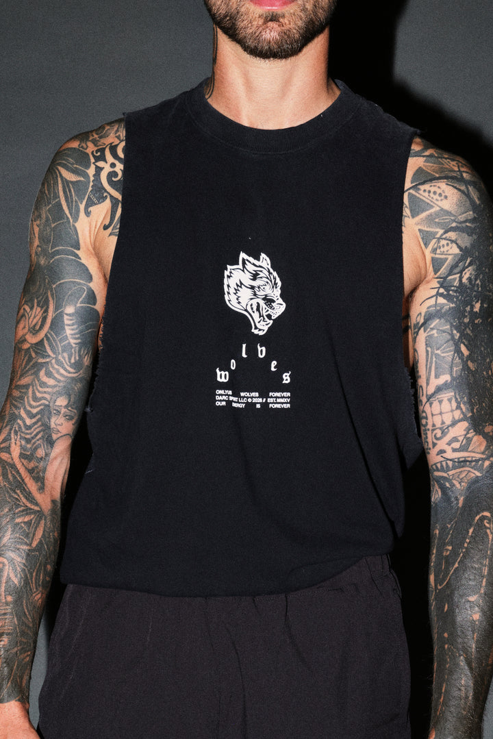 Half Mask Tommy Muscle Tee in Black
