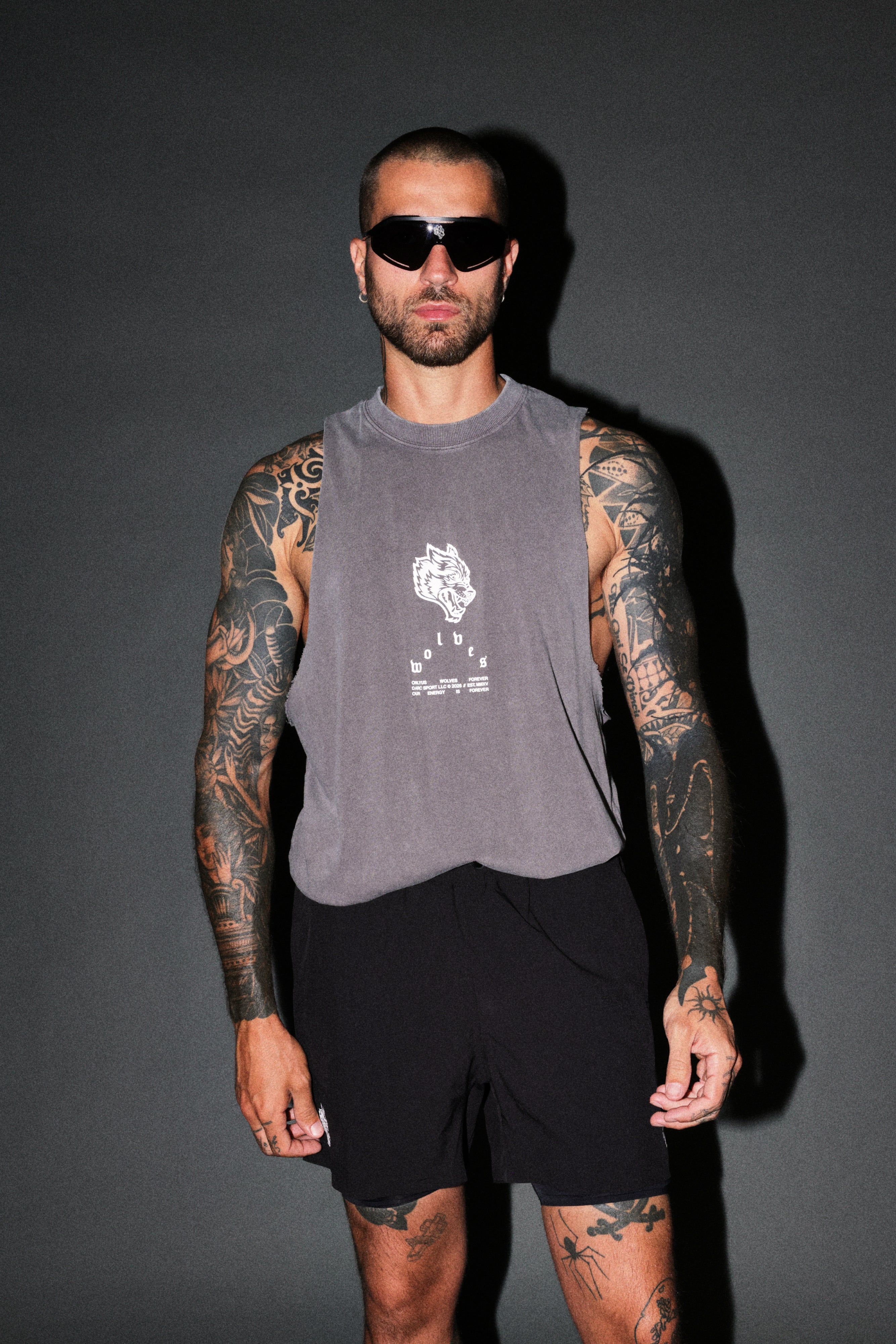 Half Mask Tommy Muscle Tee in Slate Gray