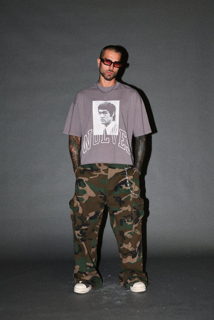 Bruce Lee Forever Distressed Grunge Box Cut Tee V2 in Slate Gray