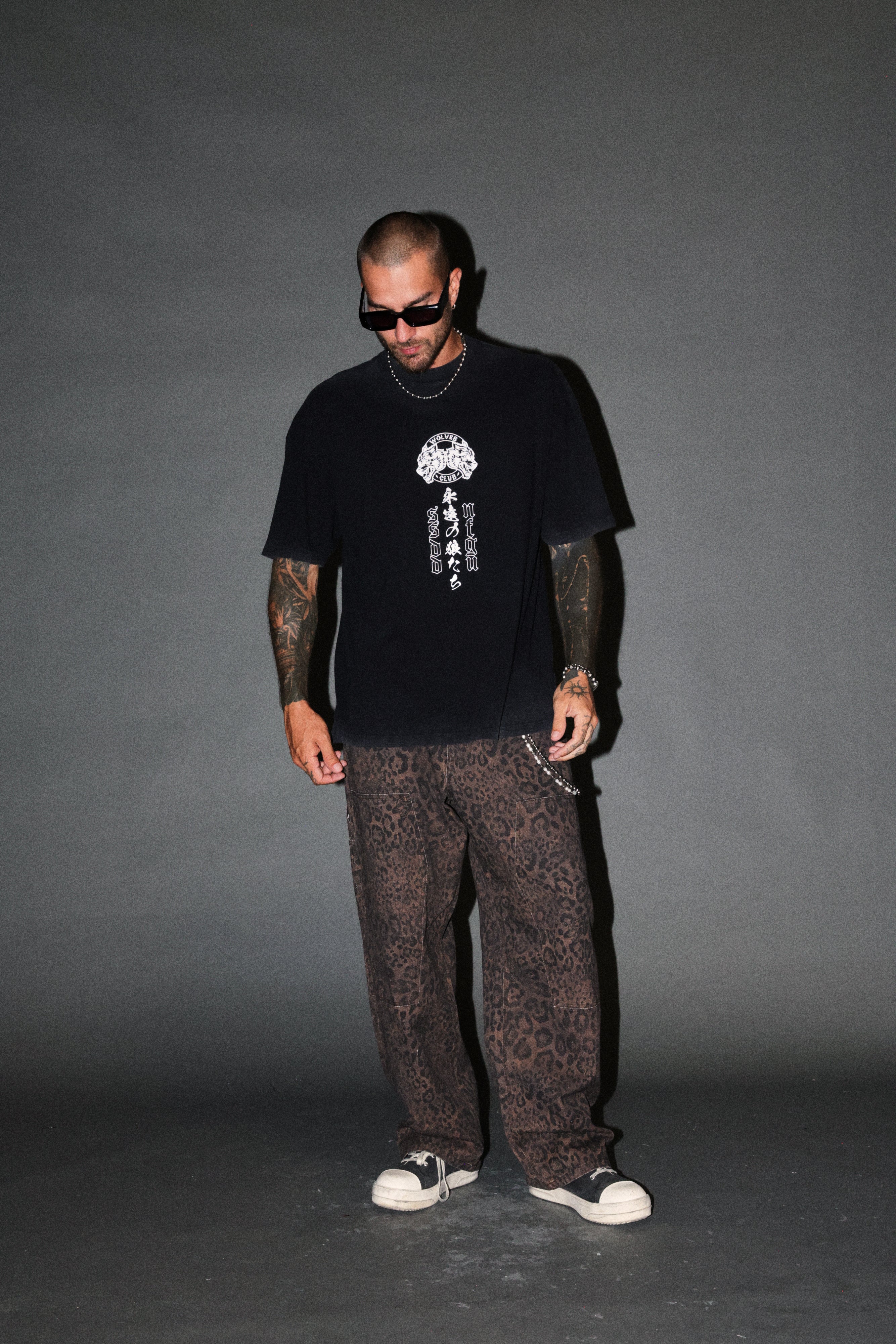 Kazoku Okami Premium Oversized Tee in Black