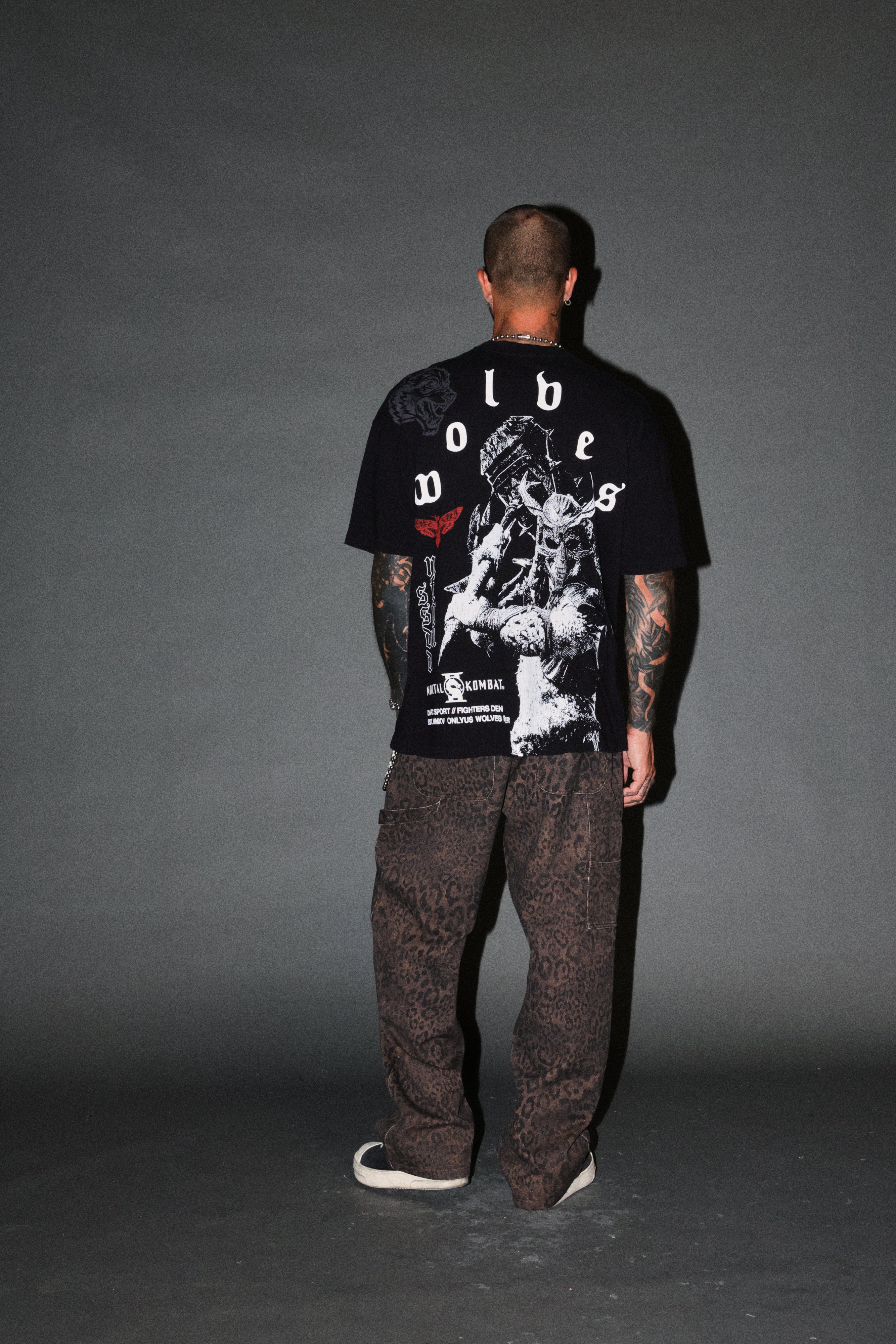 Shao Kahn Premium Oversized Tee in Black