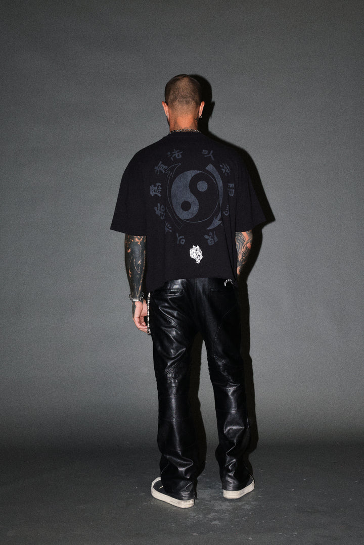 Bruce Lee Forever Distressed Grunge Box Cut Tee V2 in Black