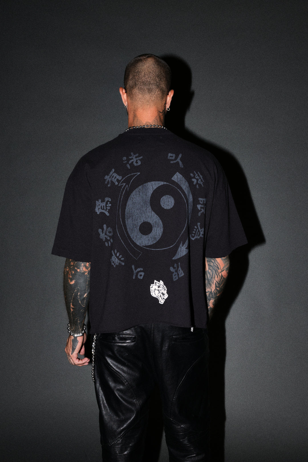 Bruce Lee Forever Distressed Grunge Box Cut Tee V2 in Black