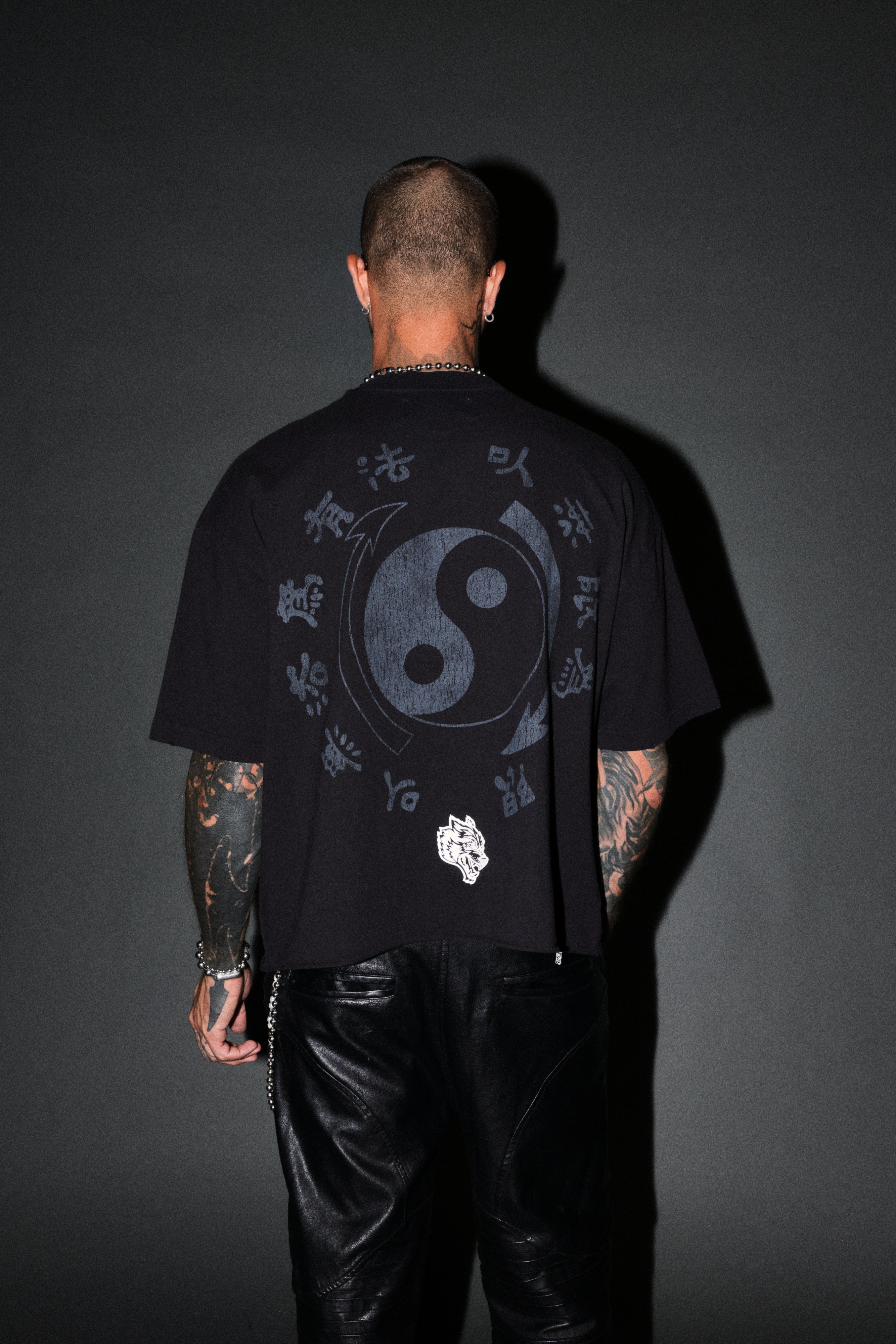 Bruce Lee Forever Distressed Grunge Box Cut Tee V2 in Black