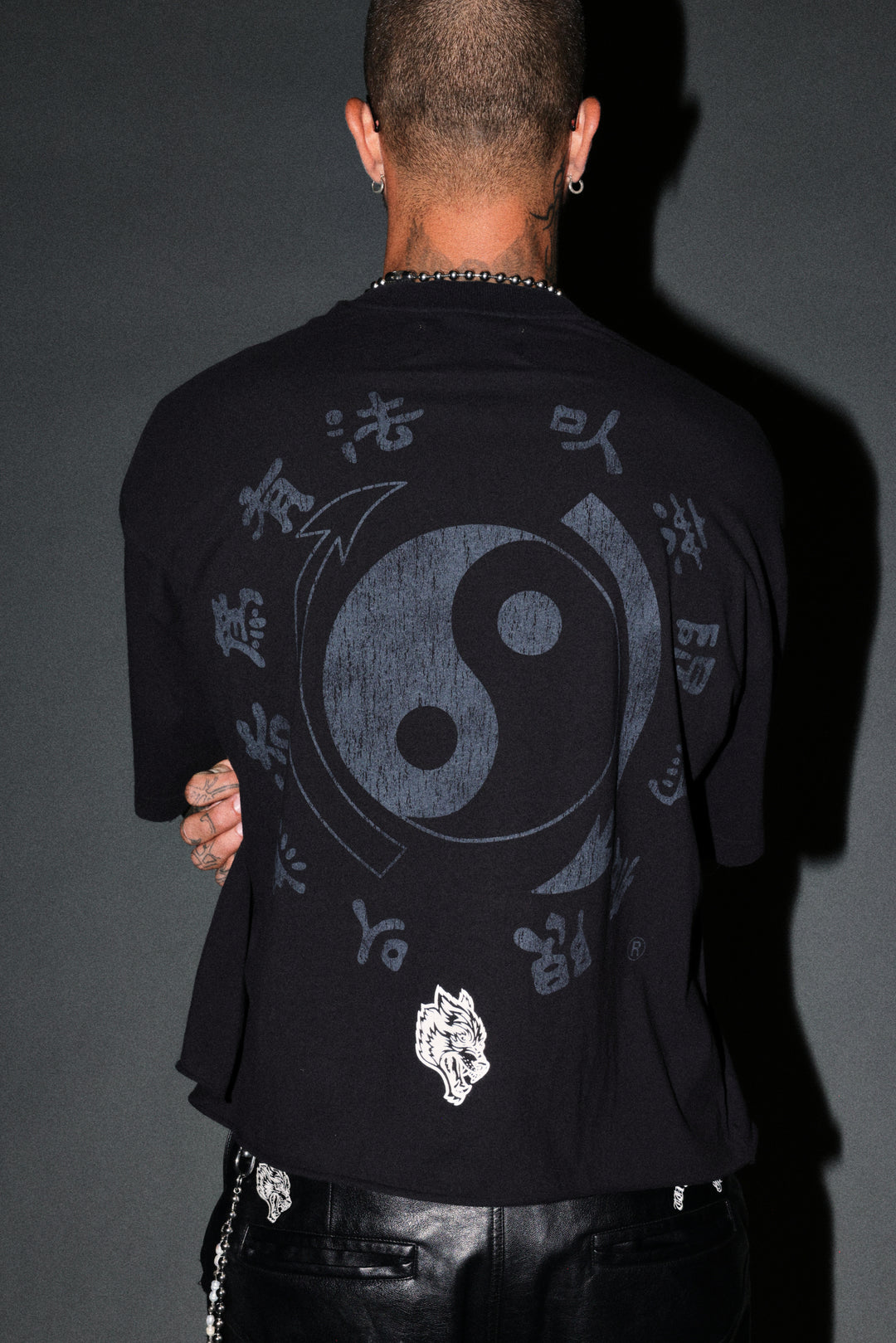 Bruce Lee Forever Distressed Grunge Box Cut Tee V2 in Black