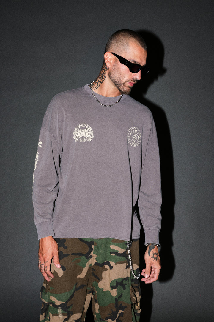 Kazoku Okami Premium Box Cut Ls Tee in Slate Gray