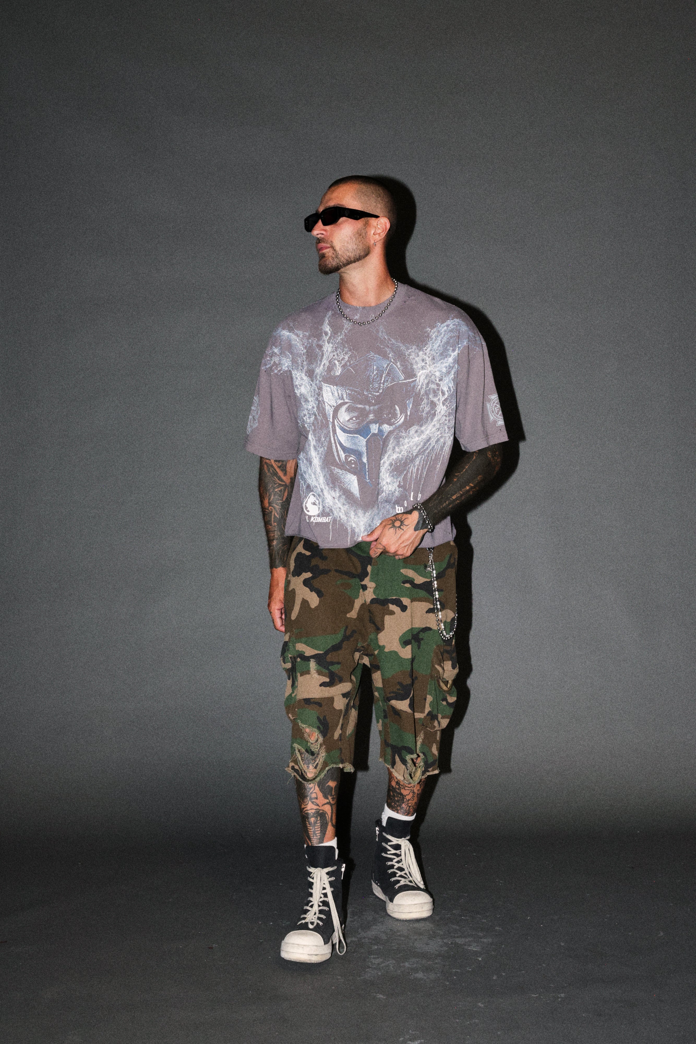 Sub-Zero Distressed Grunge Box Cut Tee V2 in Slate Gray