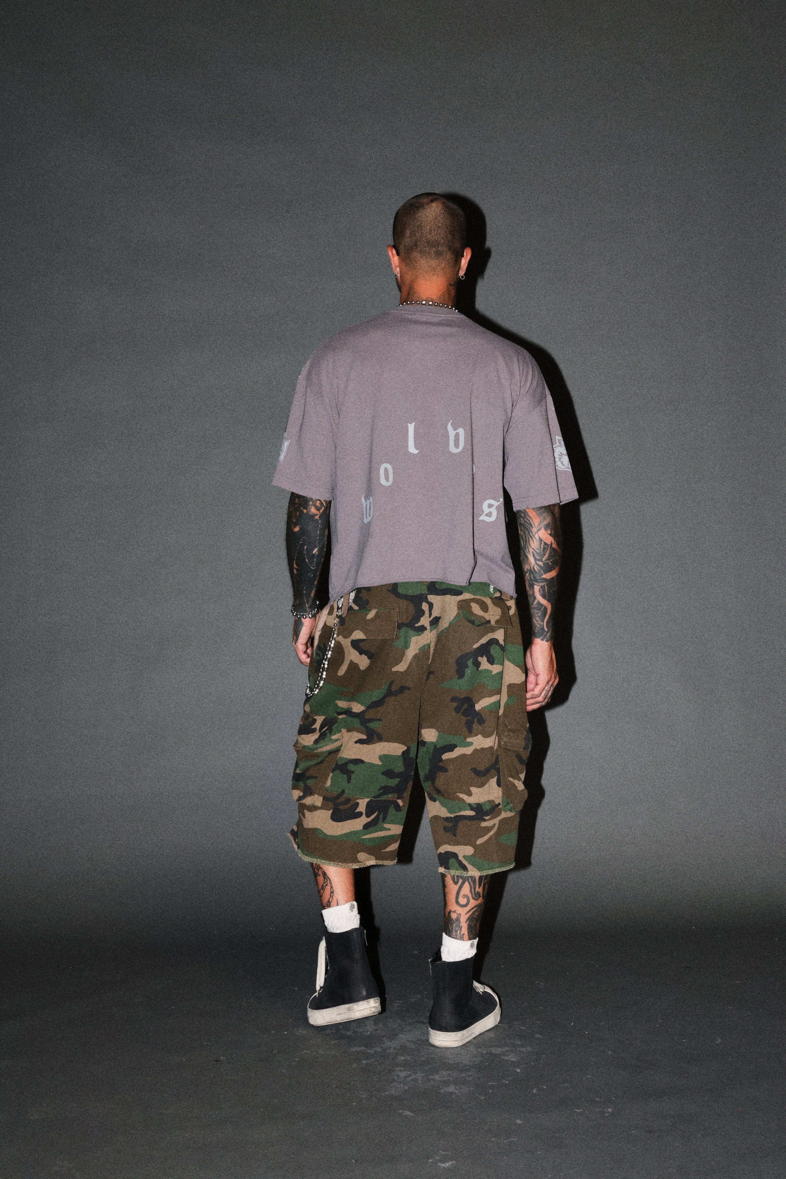 Sub-Zero Distressed Grunge Box Cut Tee V2 in Slate Gray