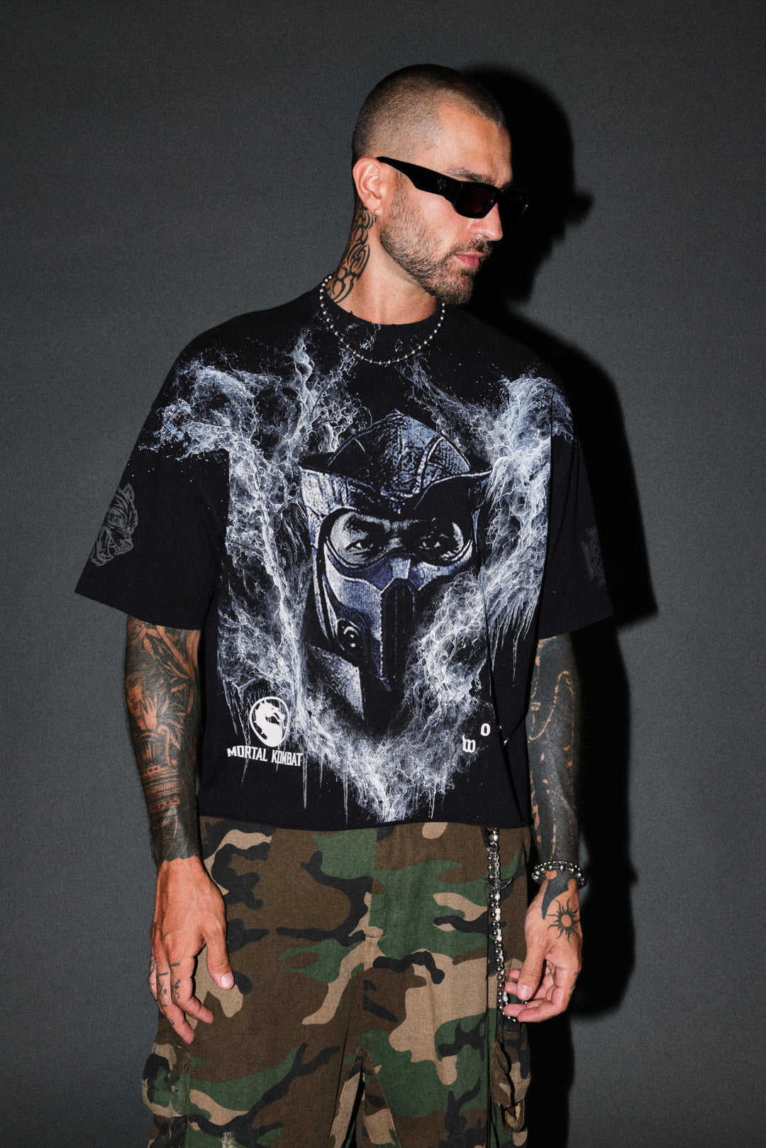 Sub-Zero Distressed Grunge Box Cut Tee V2 in Black