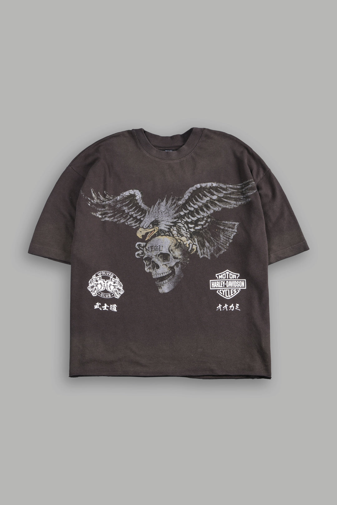 H-D Eagle And Skull Premium Raw Hem Box Cut Tee in Darc Brown Drift Wash