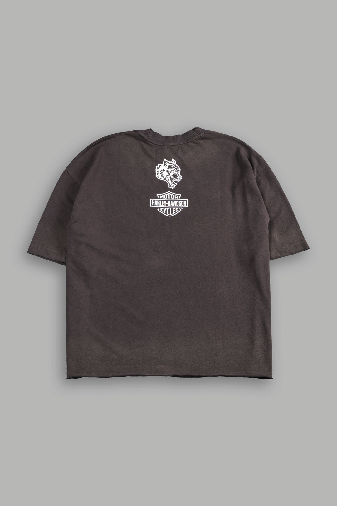 H-D Eagle And Skull Premium Raw Hem Box Cut Tee in Darc Brown Drift Wash