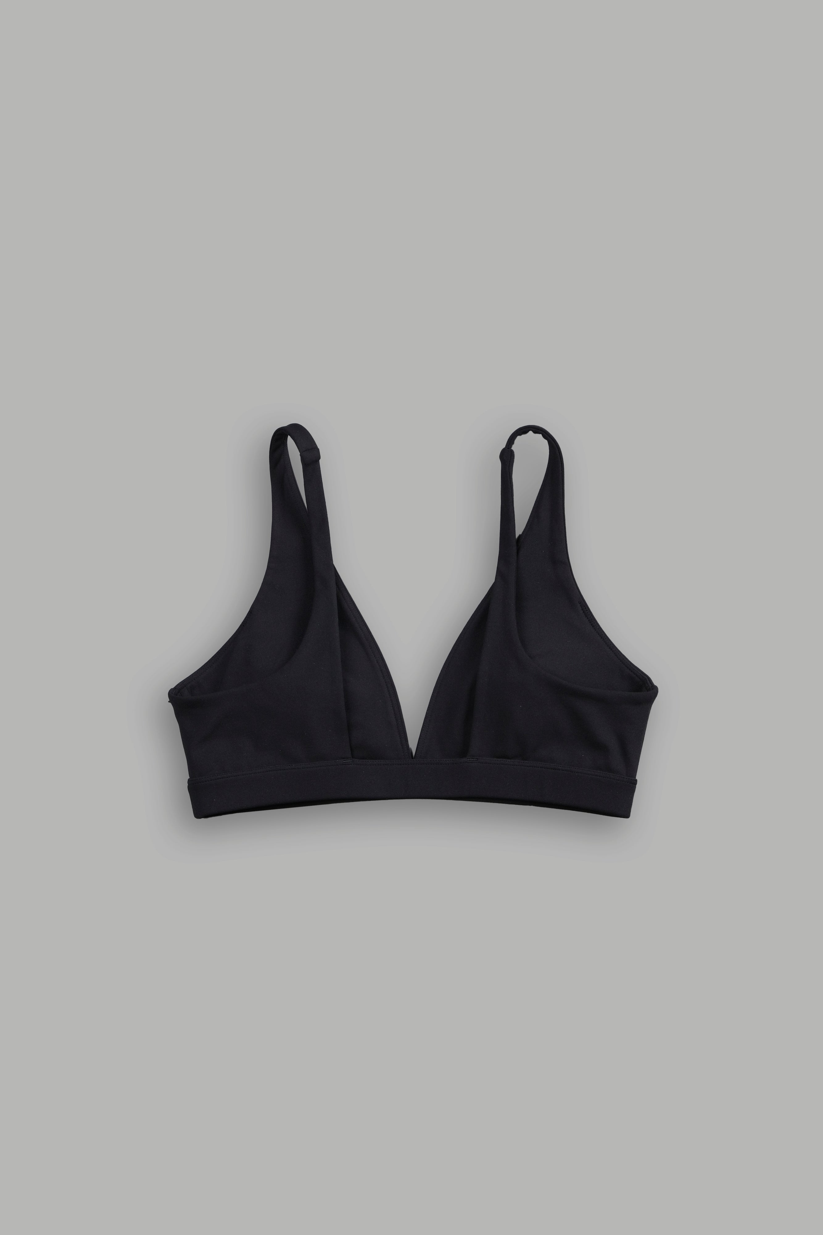 She Chopper V Sports Bra in Black