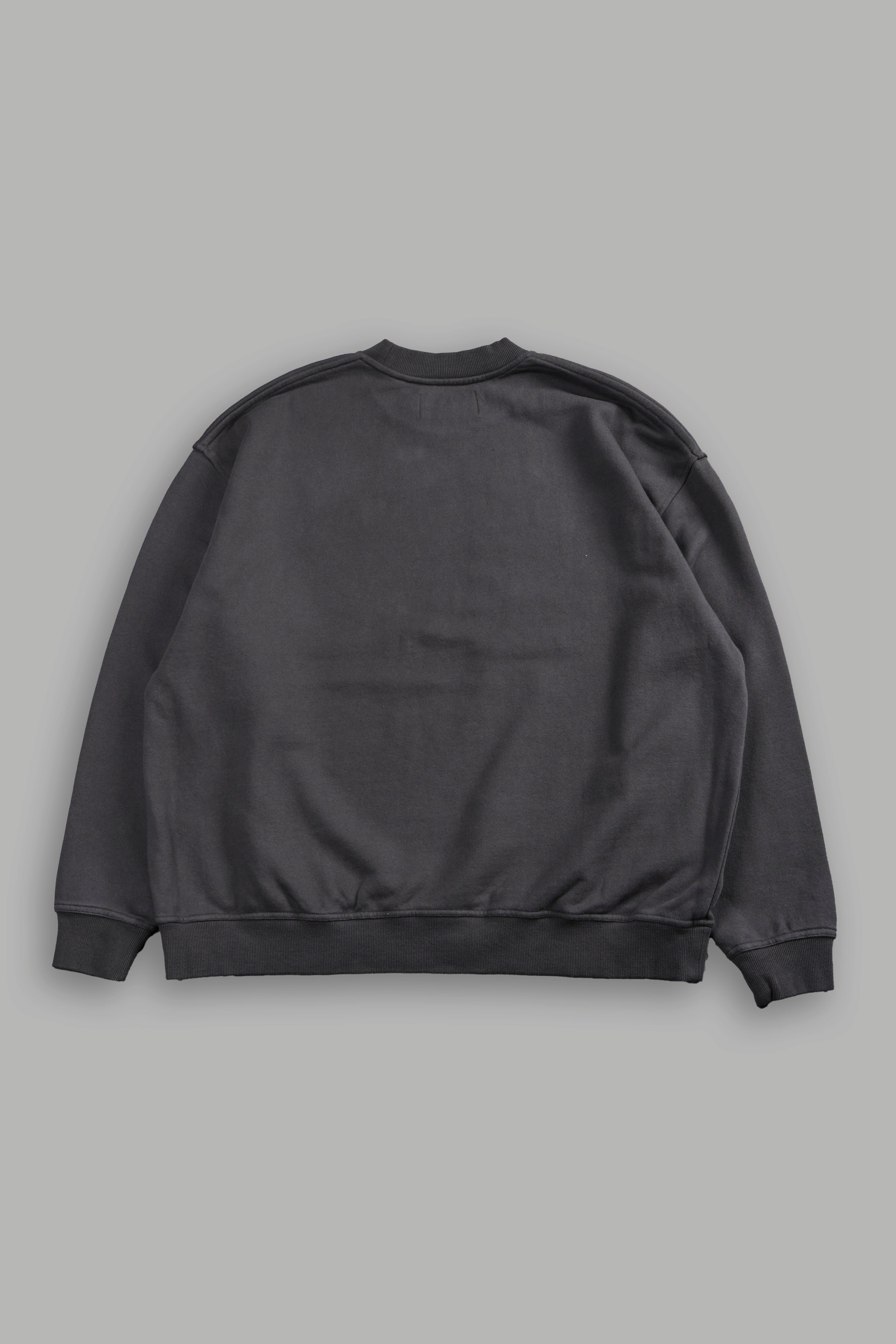 Wolves Gym V2 Grunge Oversized London Crewneck in Wolf Gray