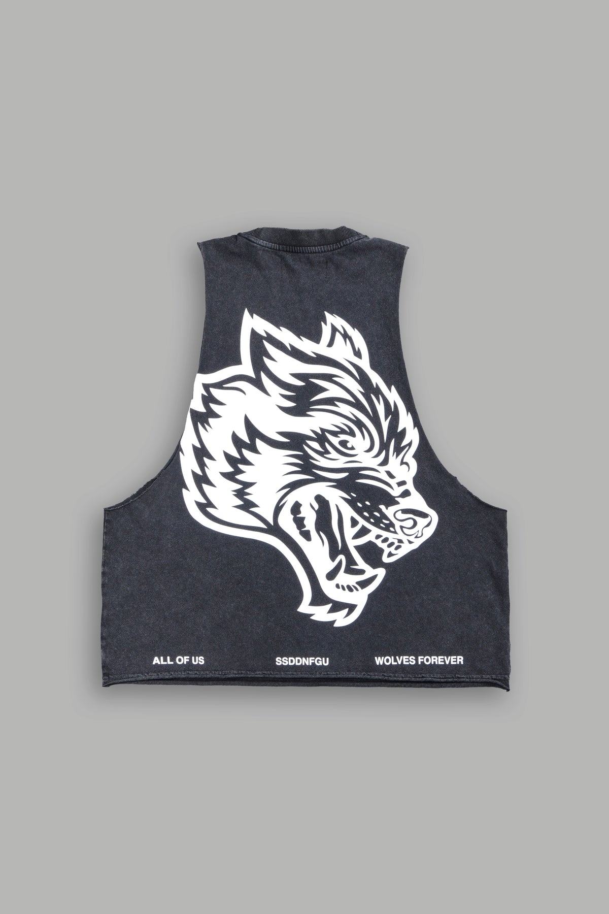 Big Wolf Head Grunge Raw Hem Box Cut Tommy Muscle Tee In Black