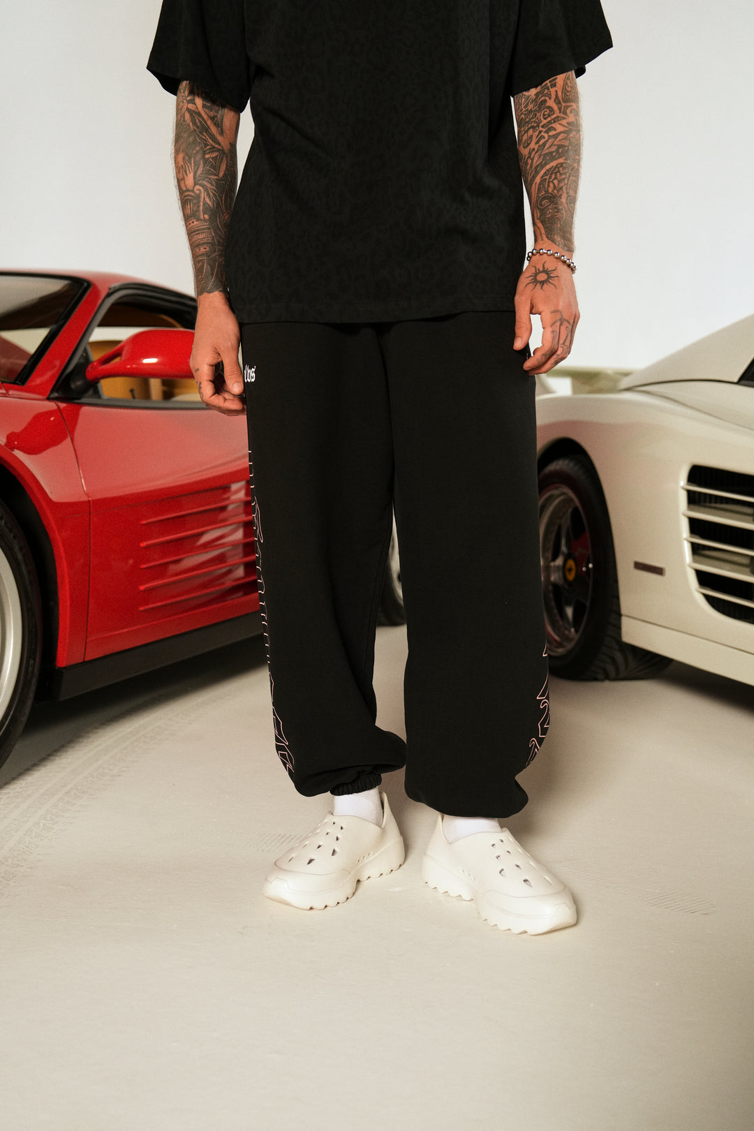 Legacy Lounger Sweat Pants in Black