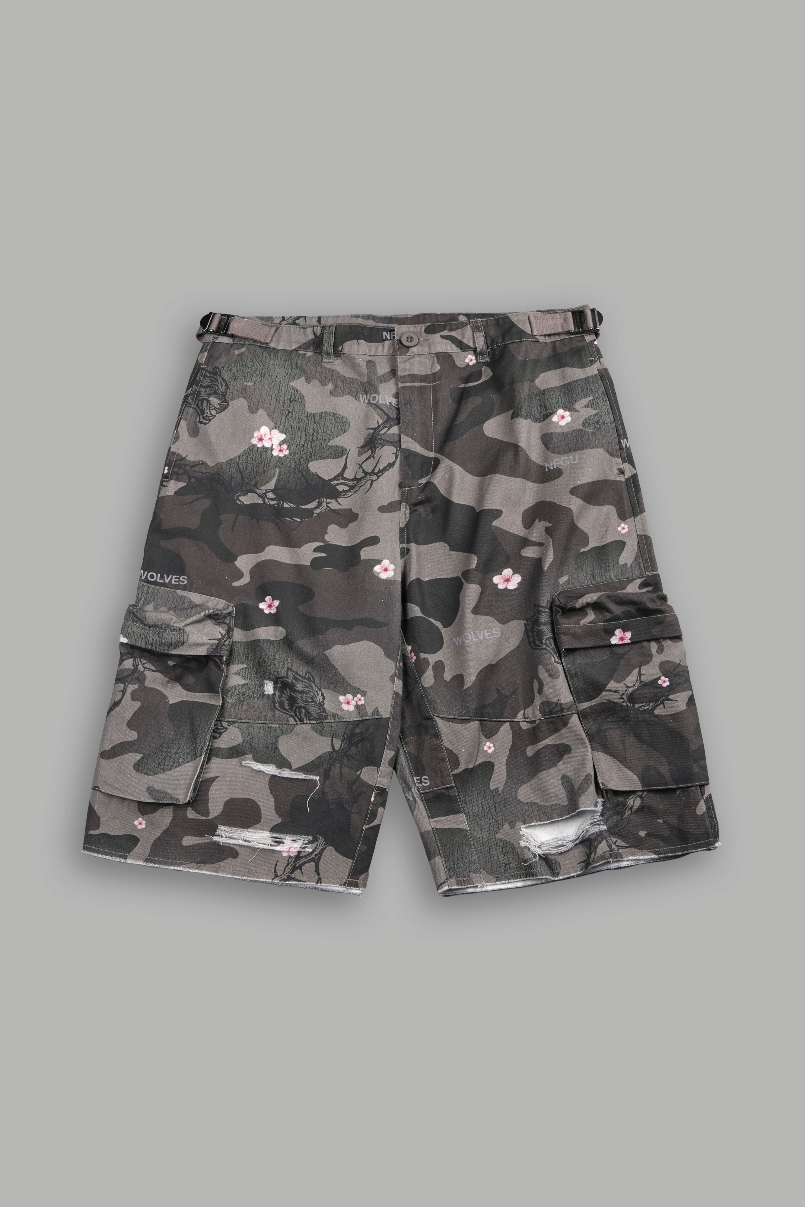 Wolf Pyramid Duke Cargo Shorts in Warrior In A Garden Green Camo