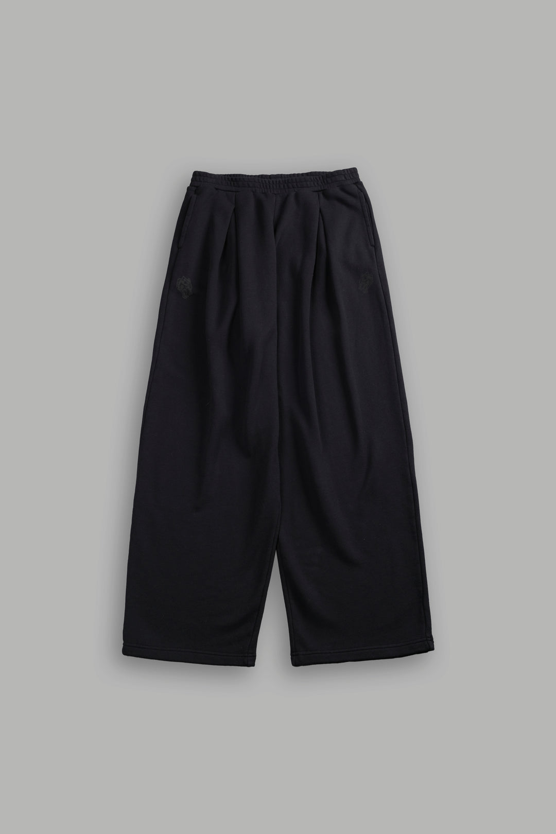 Chopper Appliqué "Yara" Pleated Sweat Pants V2 in Black