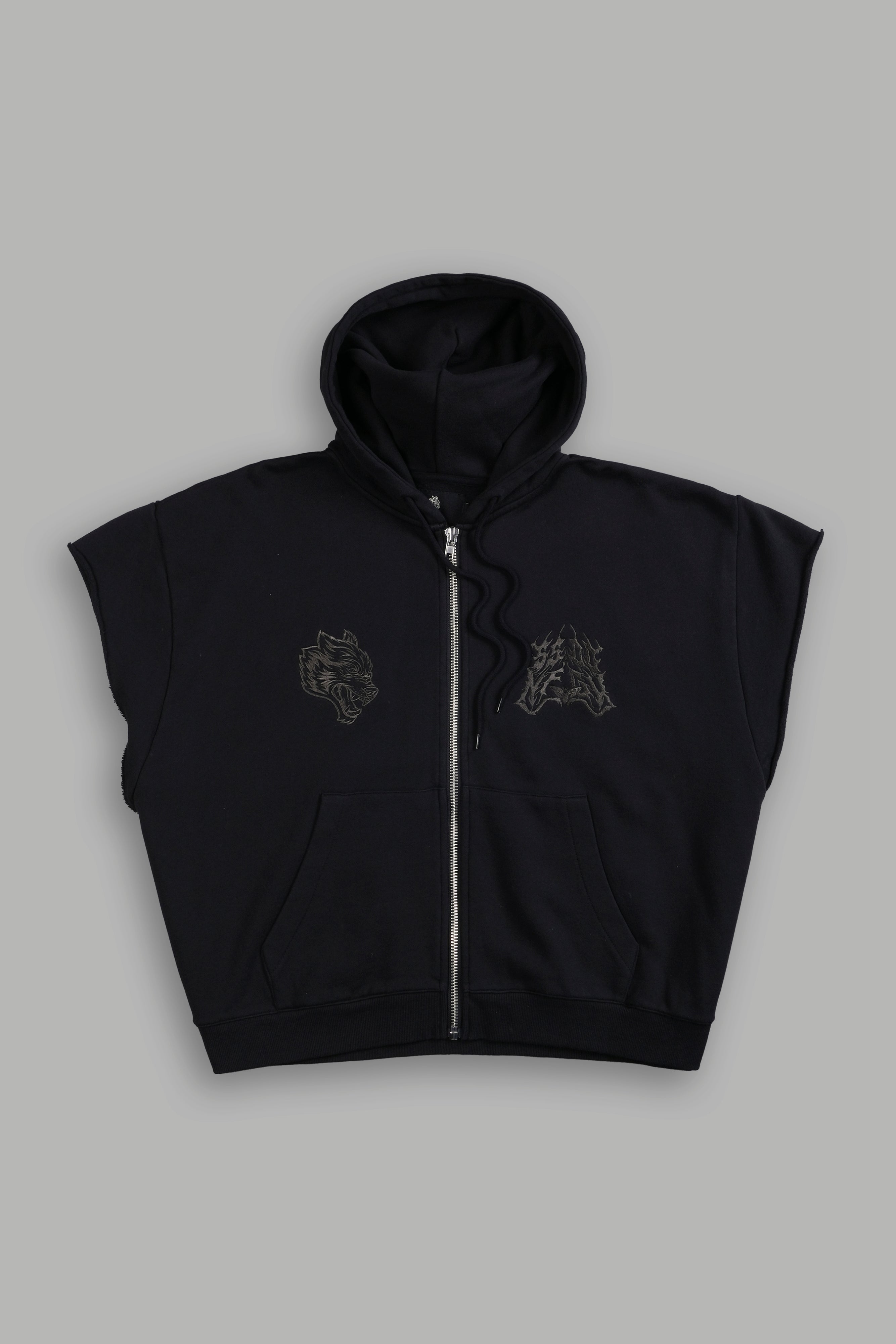 SSDDNFGU Moth Creed Cap Zip Hoodie in Black