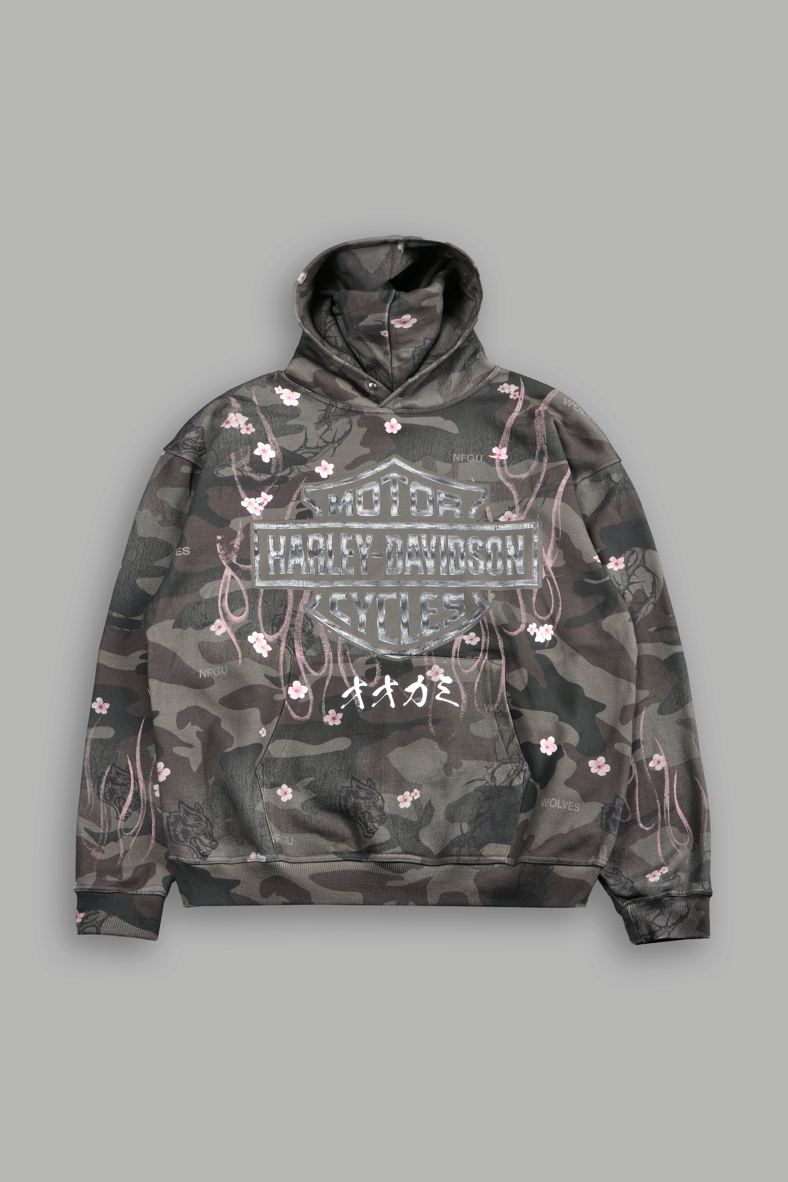 Darc Blossom Pierce Hoodie in Warrior In A Garden Green Camo