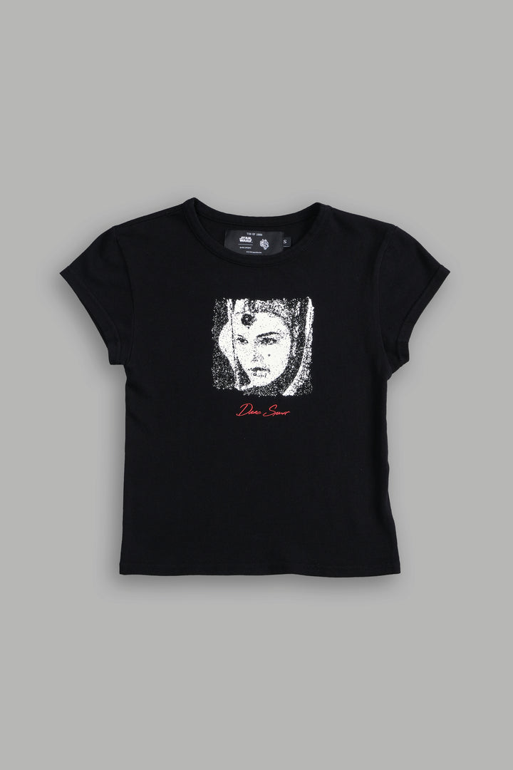 The Queen "Baby" Tee in Black