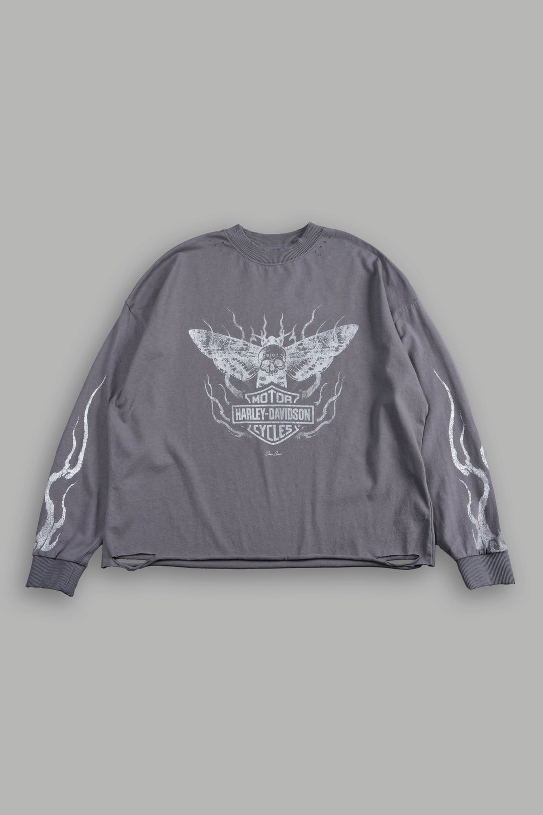 H-D Moth Inferno Distressed Grunge Box Cut Ls Tee in Slate Gray