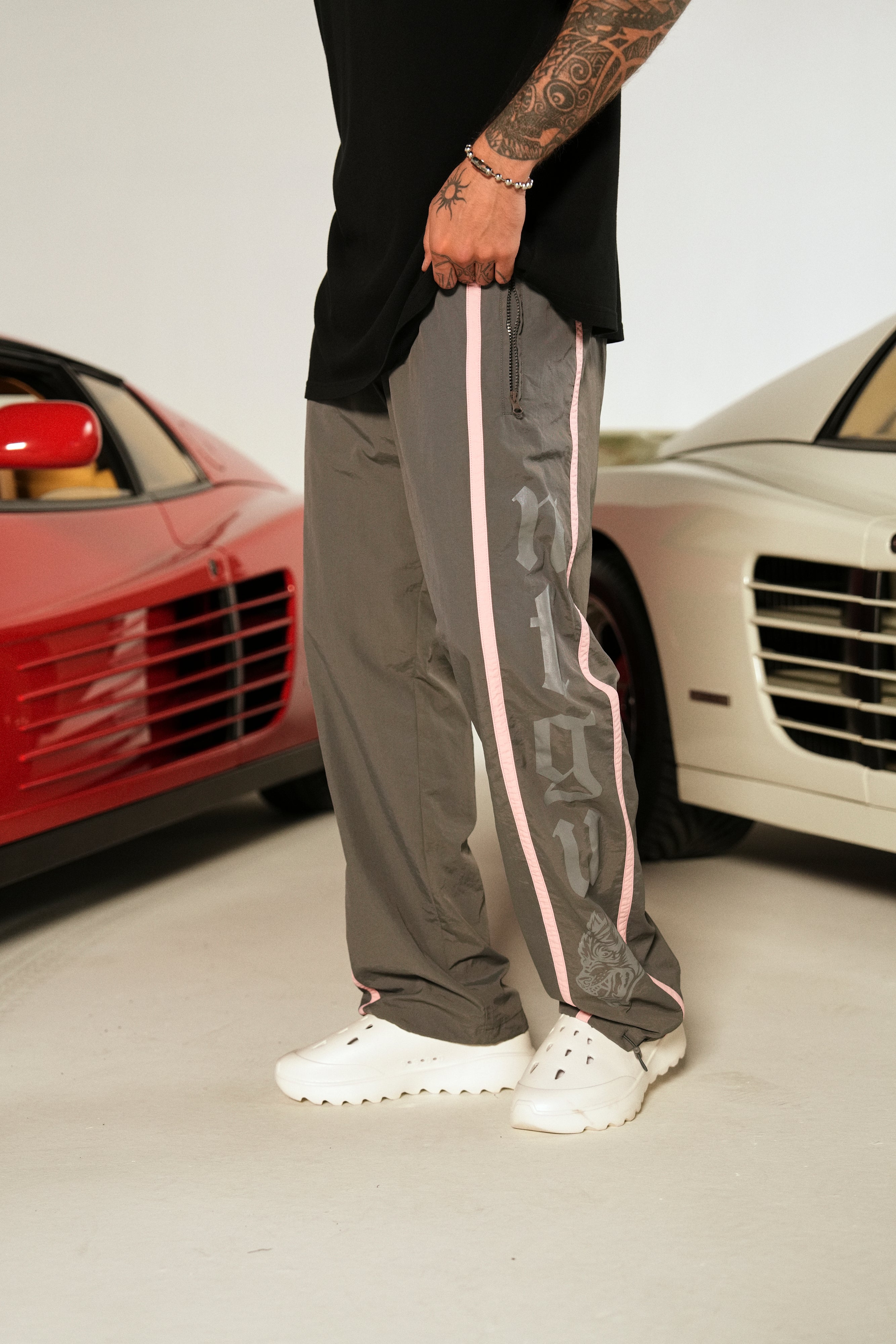 SSDDNFGU Remind Track Pants in Wolf Gray/Cherry Blossom