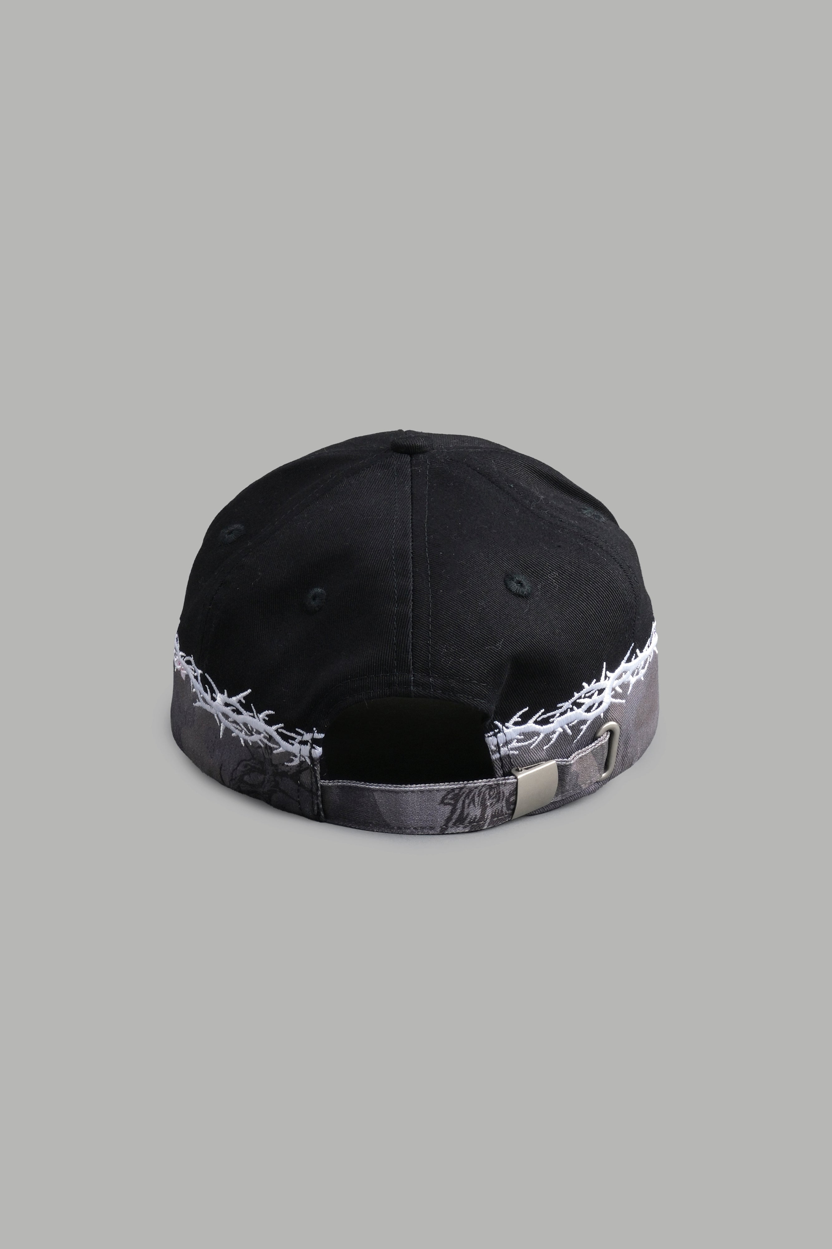 Scorched Thorns 5 Panel Hat in Black/Blossom Woodland Camo