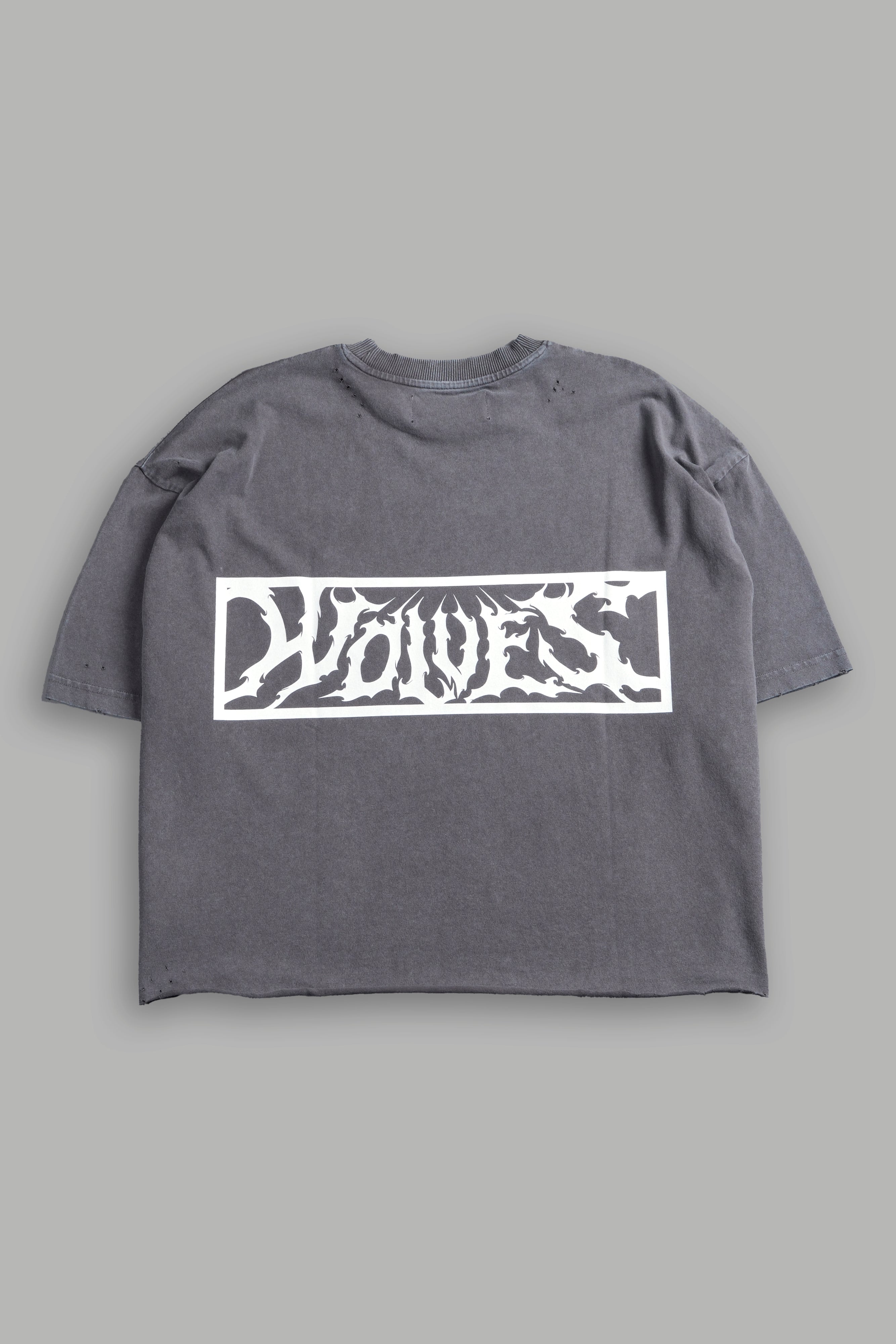 Midnight Wolves Distressed Grunge "Box Cut" Tee V2 in Slate Gray