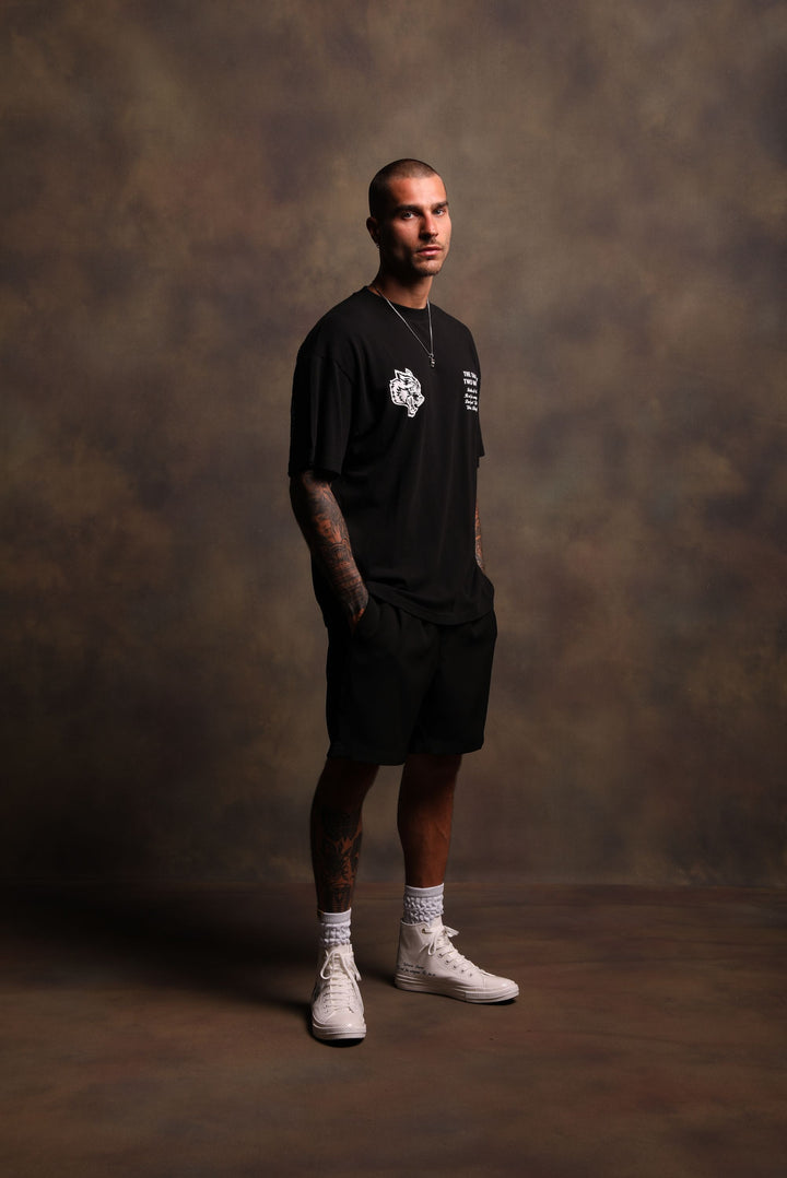 Wolf Head Cambridge Shorts in Black