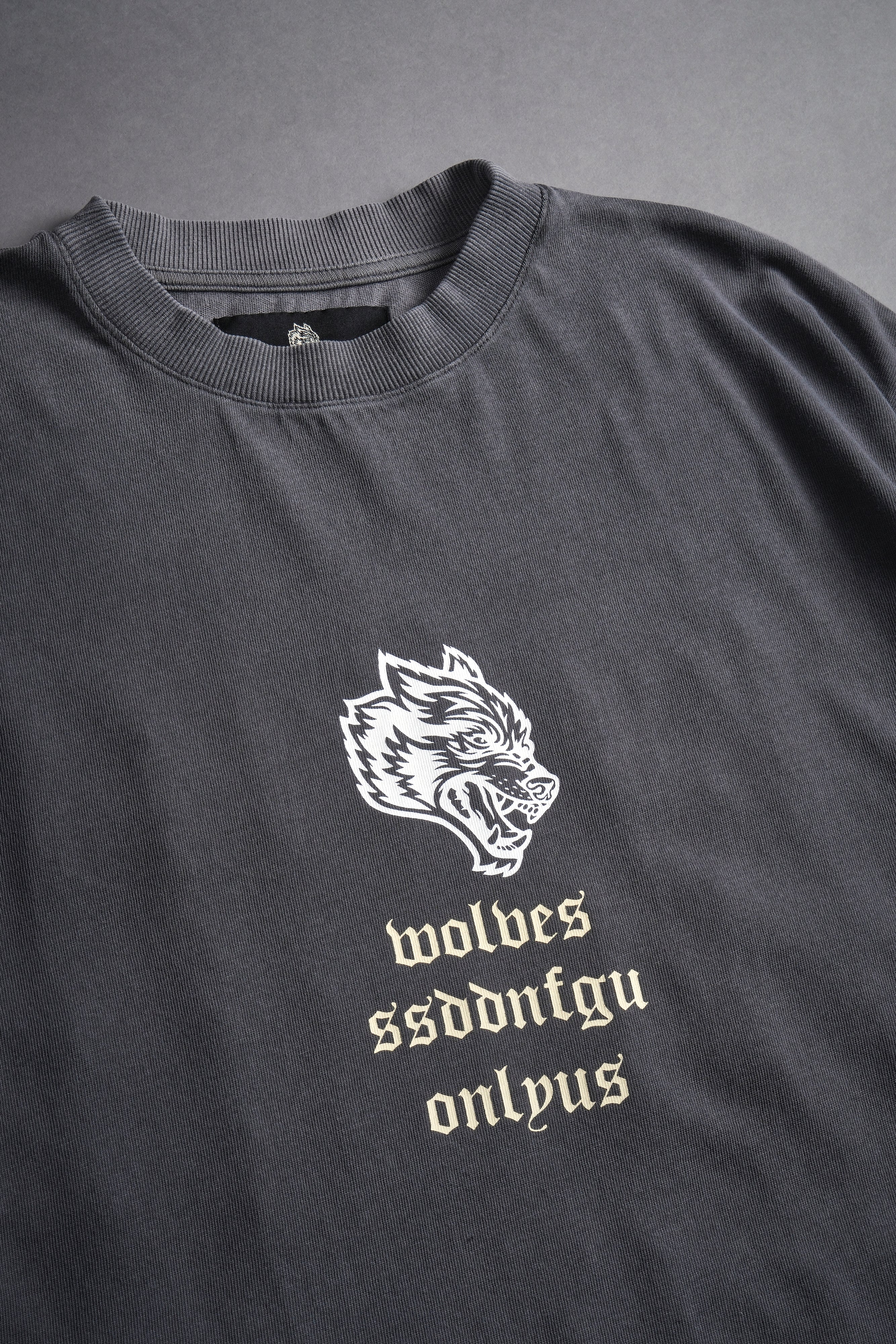 Desert Howl "Premium" Oversized Tee in Wolf Gray