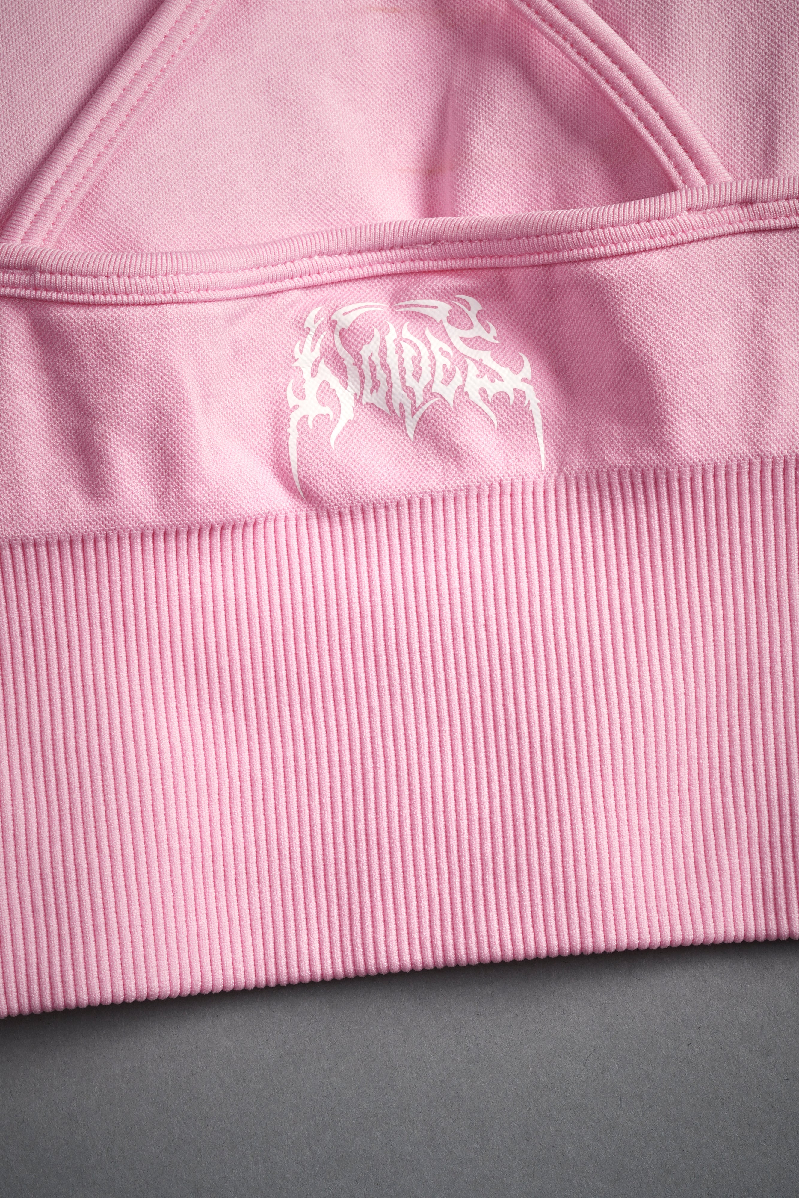 Hesh V2 "Everson Seamless" Huxley Bra in Cherry Blossom