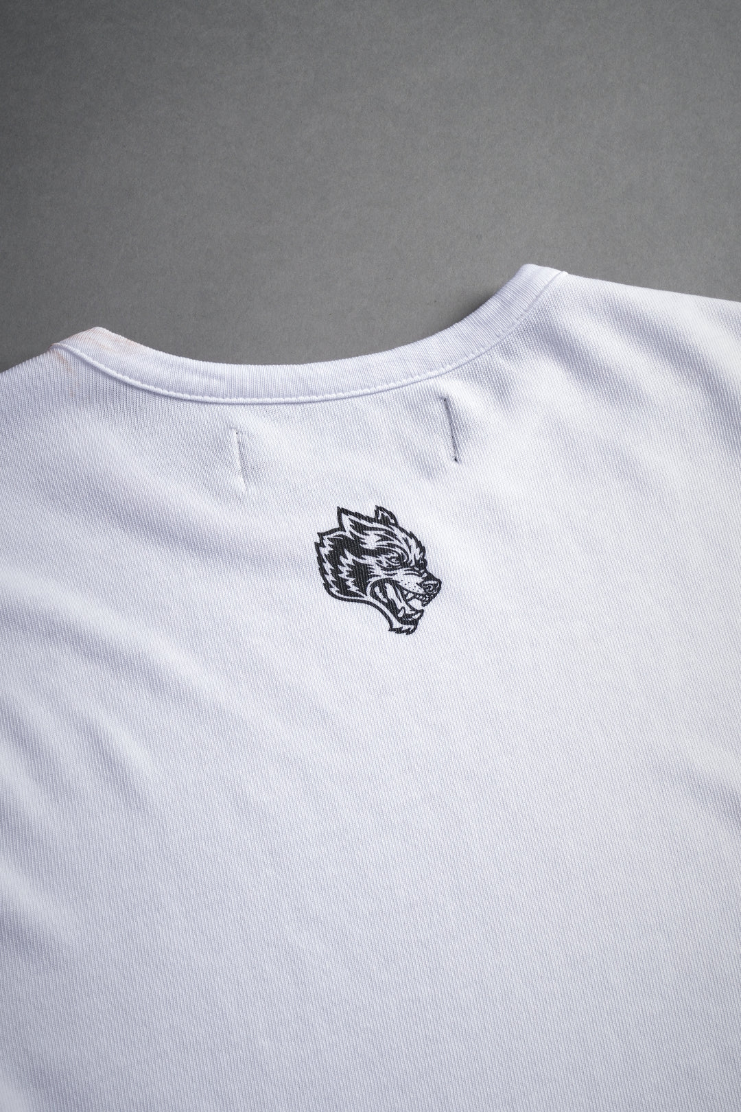 SSDDNFGU Wolf "Baby" Tee in White