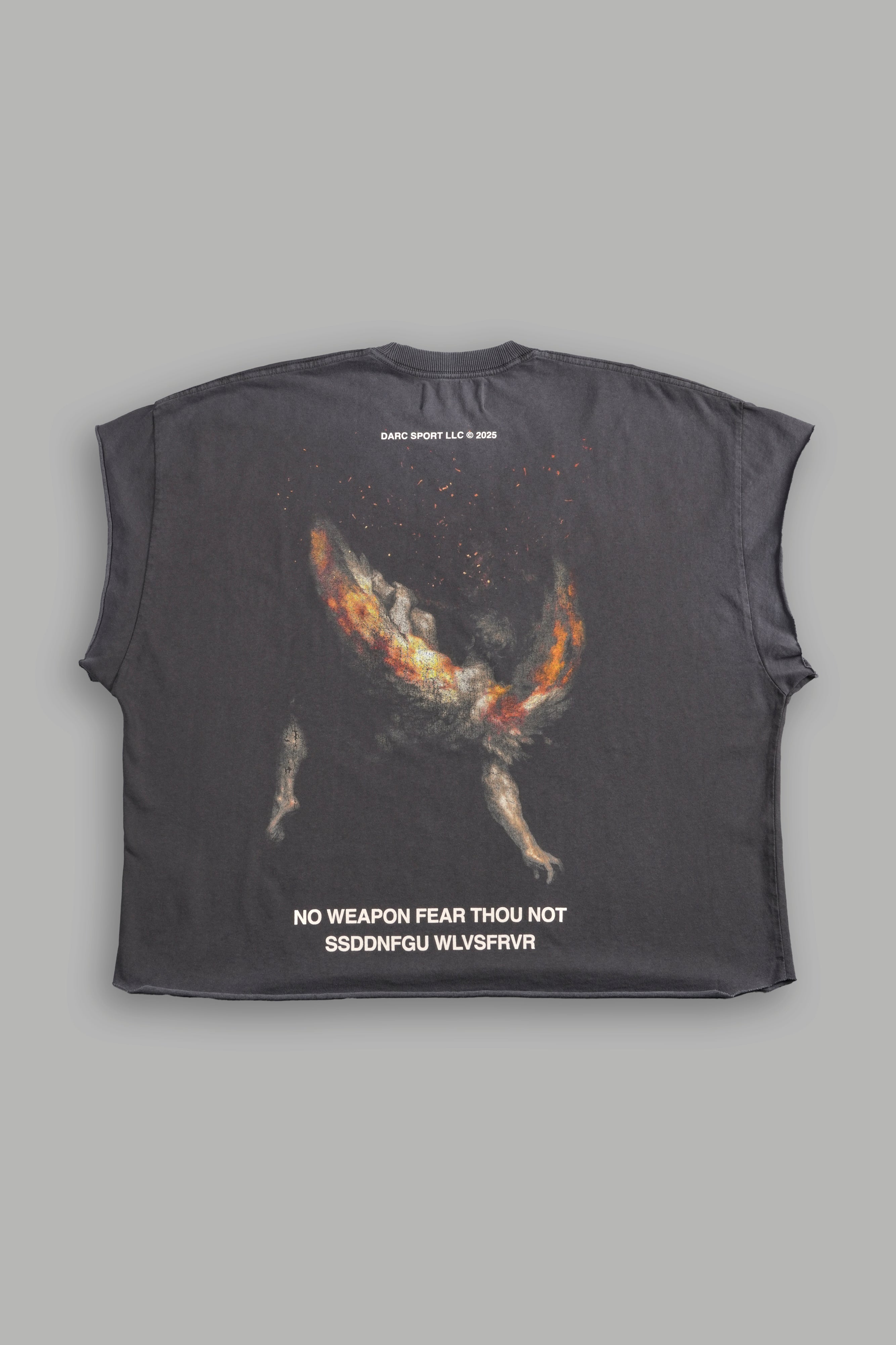 Casted Out Grunge Cut-Off Tee in Wolf Gray