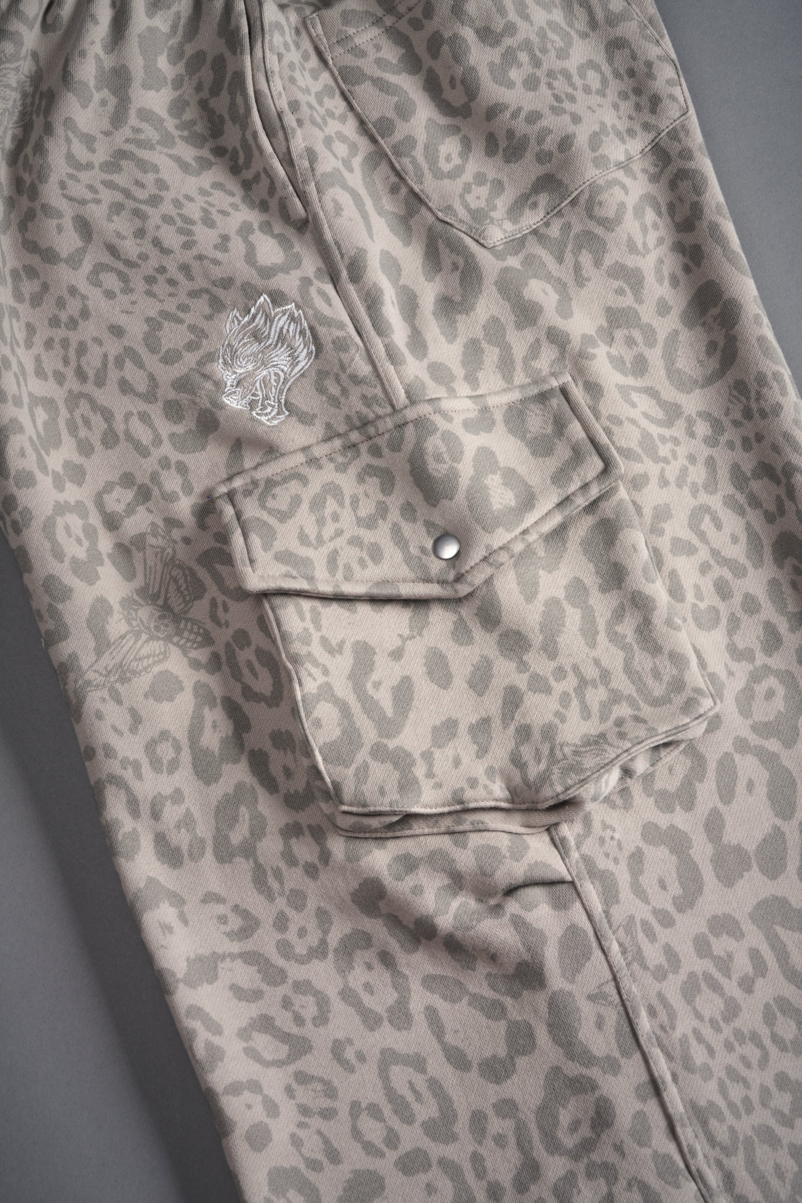 Dual Mia Cargo Sweat Pants in Clay Leopard