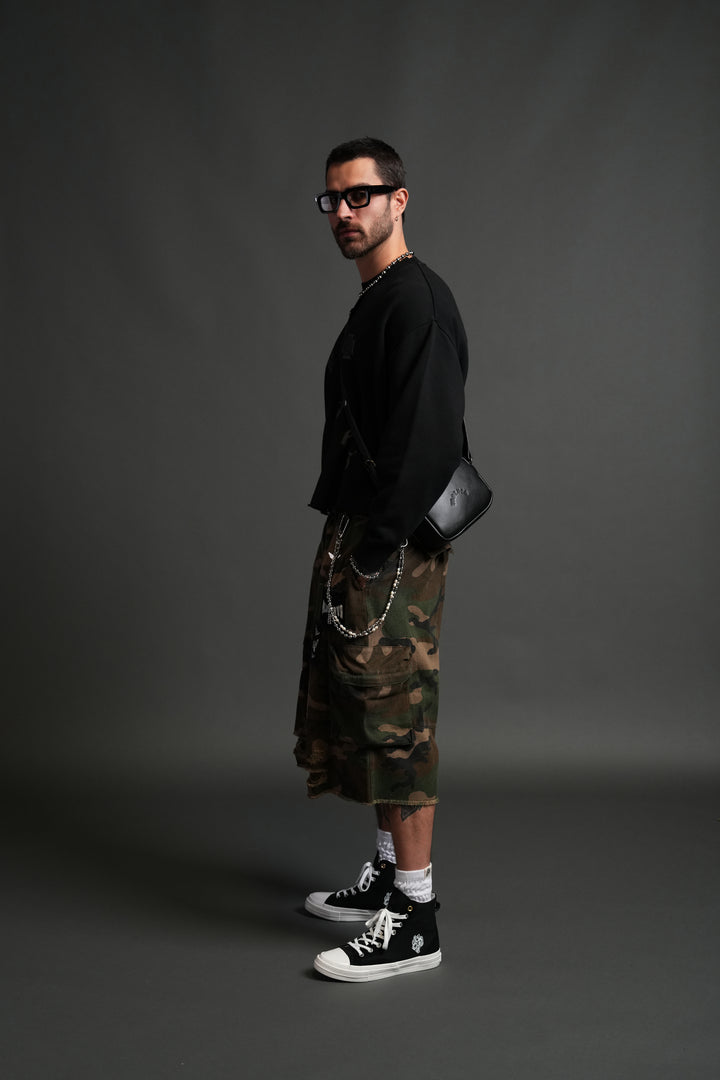 Wolves Chopper Blade Leather Side Bag in Black