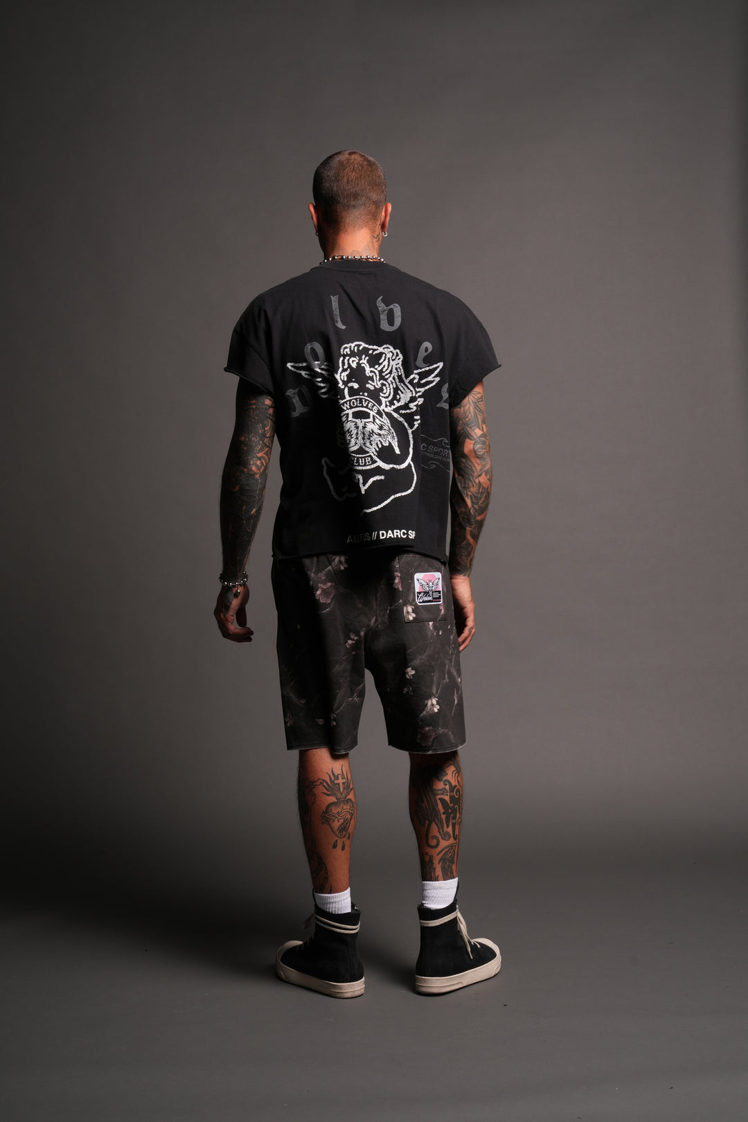 Wolves Club Cherub Grunge Mid Length Raw Hem Cap Sleeve Tee In Black