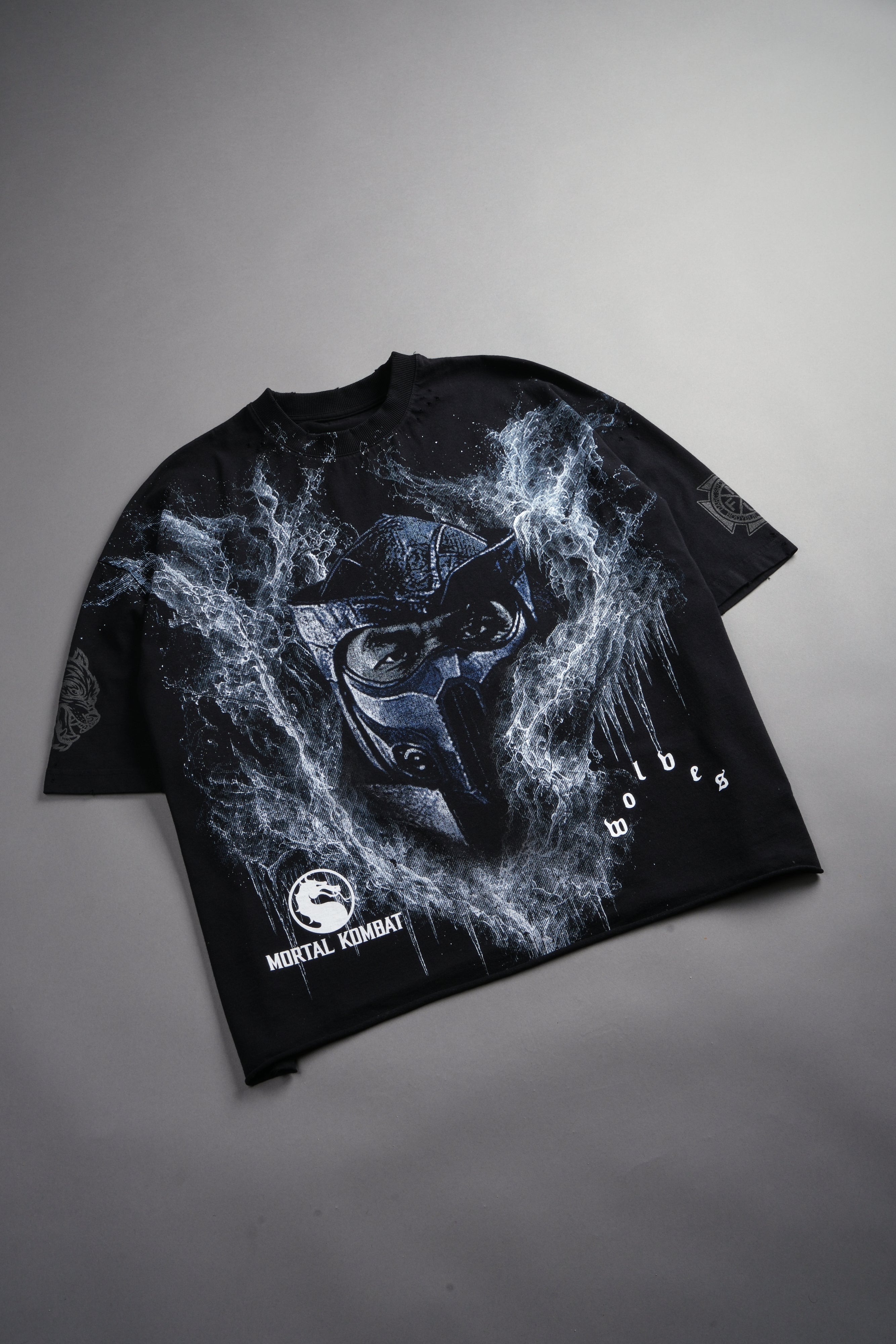 Sub-Zero Distressed Grunge Box Cut Tee V2 in Black