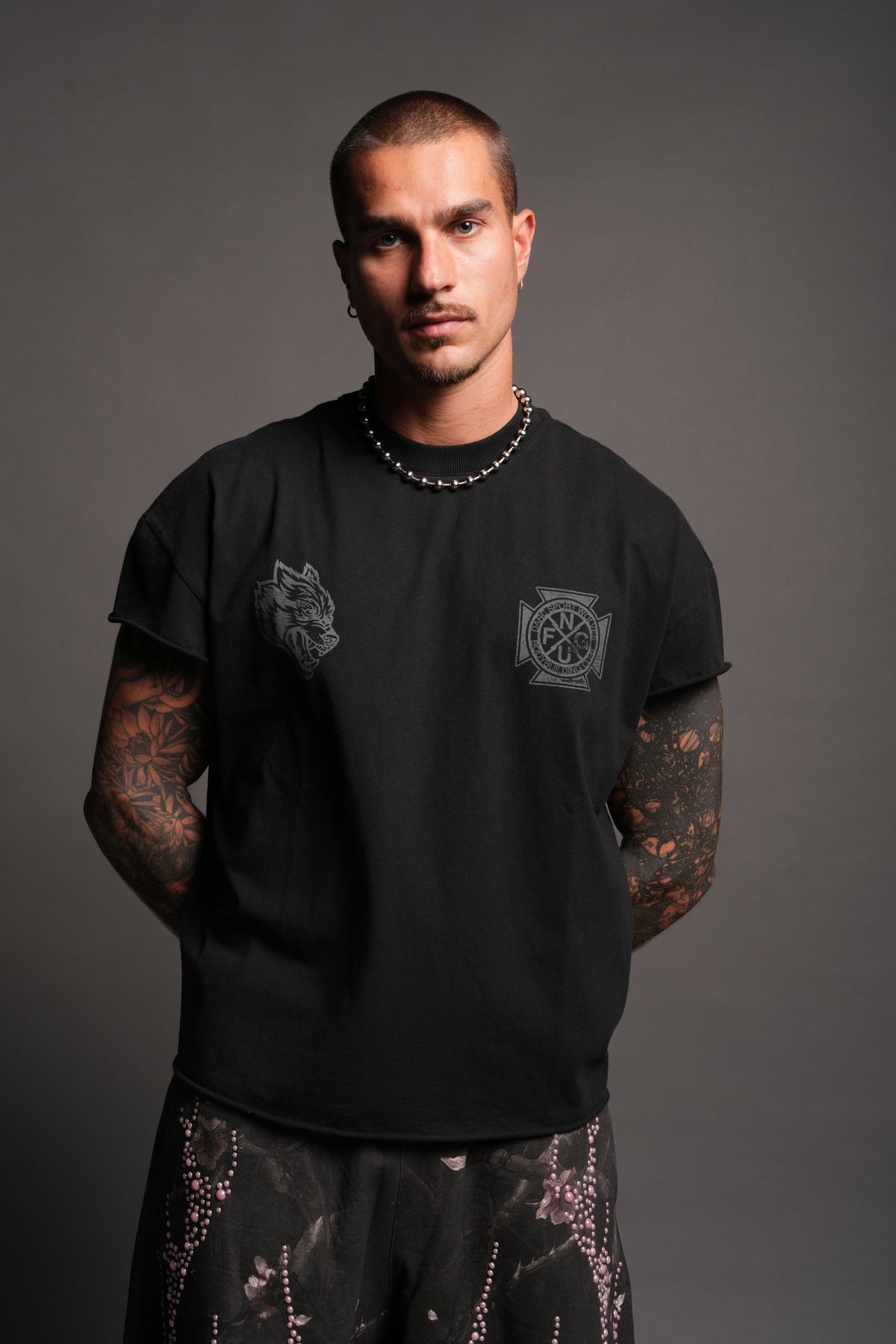 Wolves Club Cherub Grunge Mid Length Raw Hem Cap Sleeve Tee In Black