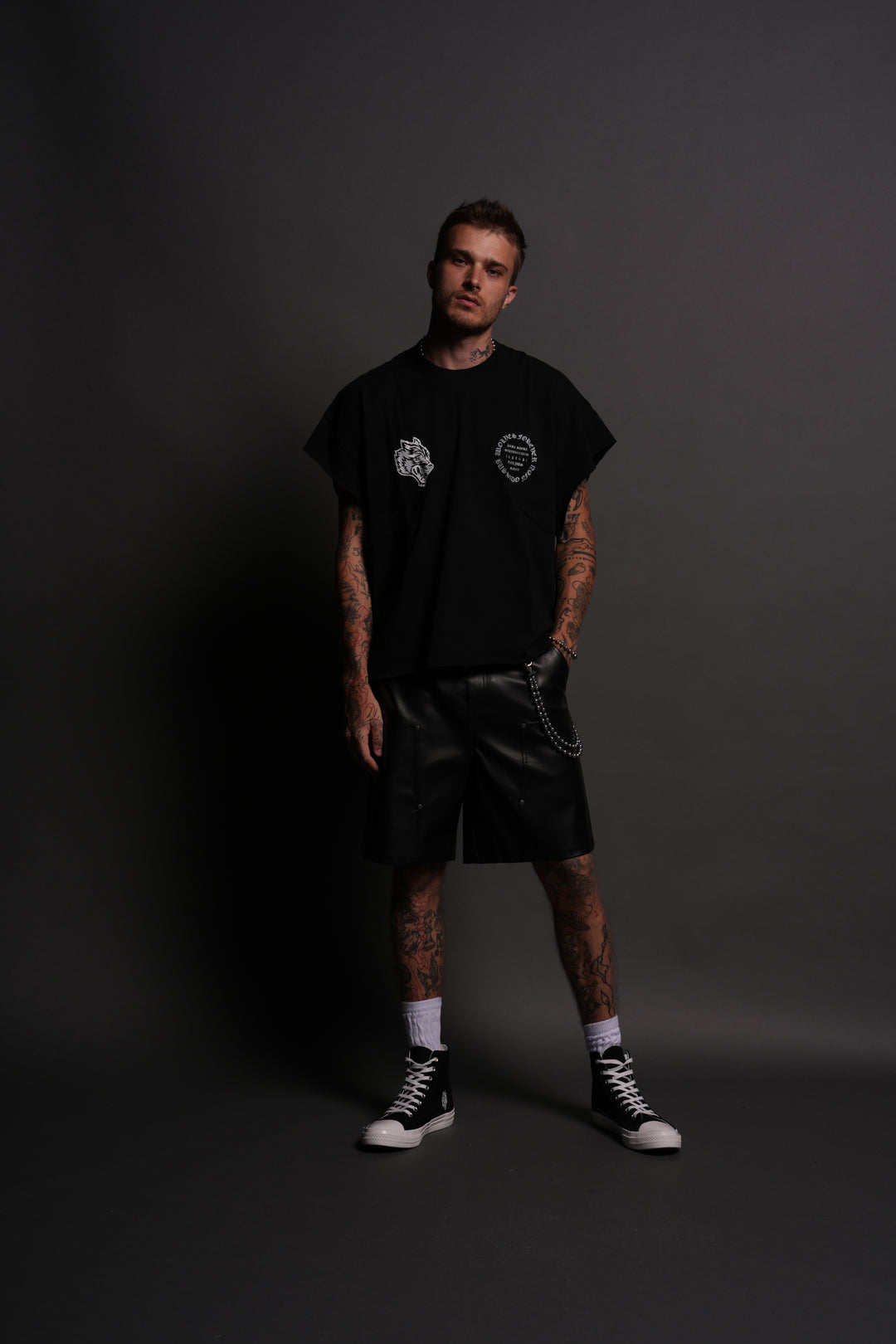 Warrior's Fire Grunge Cut-Off Tee in Black
