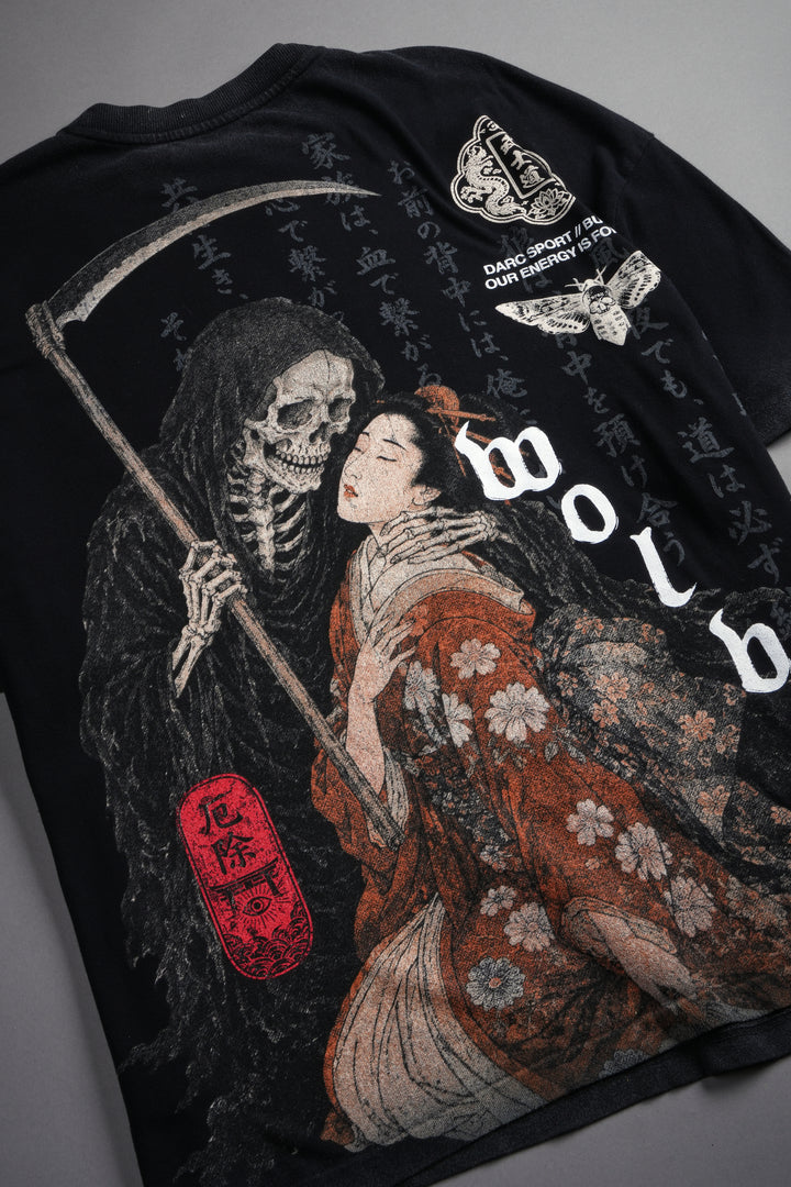 Shinigami'S Embrace Premium Oversized Tee in Black