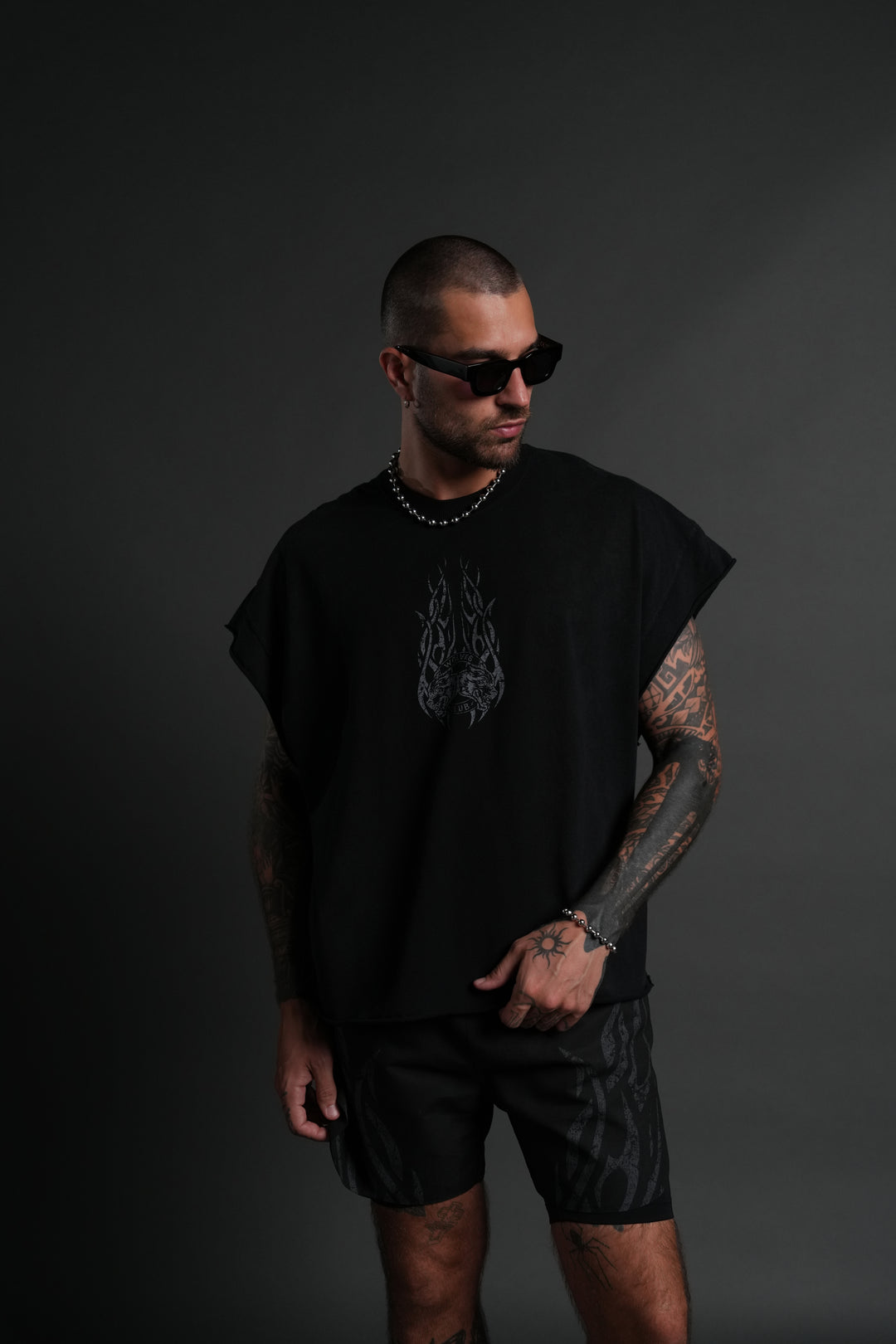 Finite Flame Grunge Cut-Off Tee in Black Inverted Sun Fade
