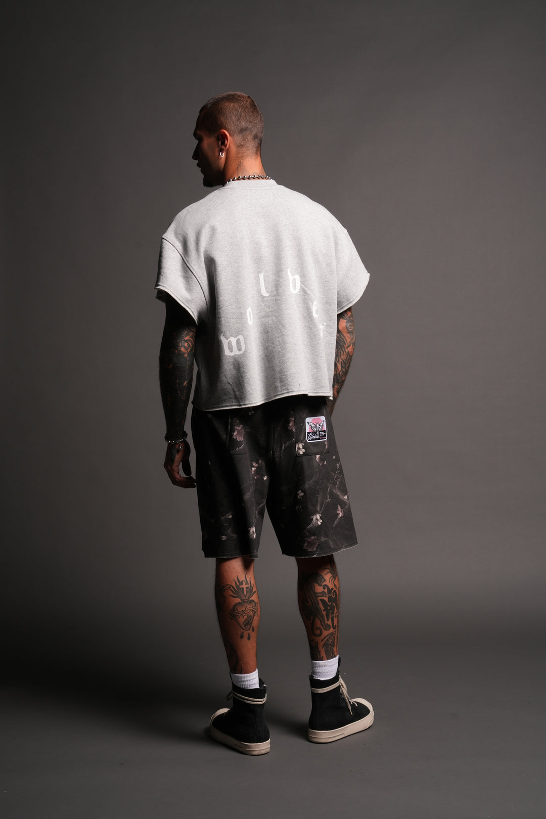 Wolf Pyramid Raw Hem Box Cut Cap Sleeve London Crewneck In Light Athletic Gray