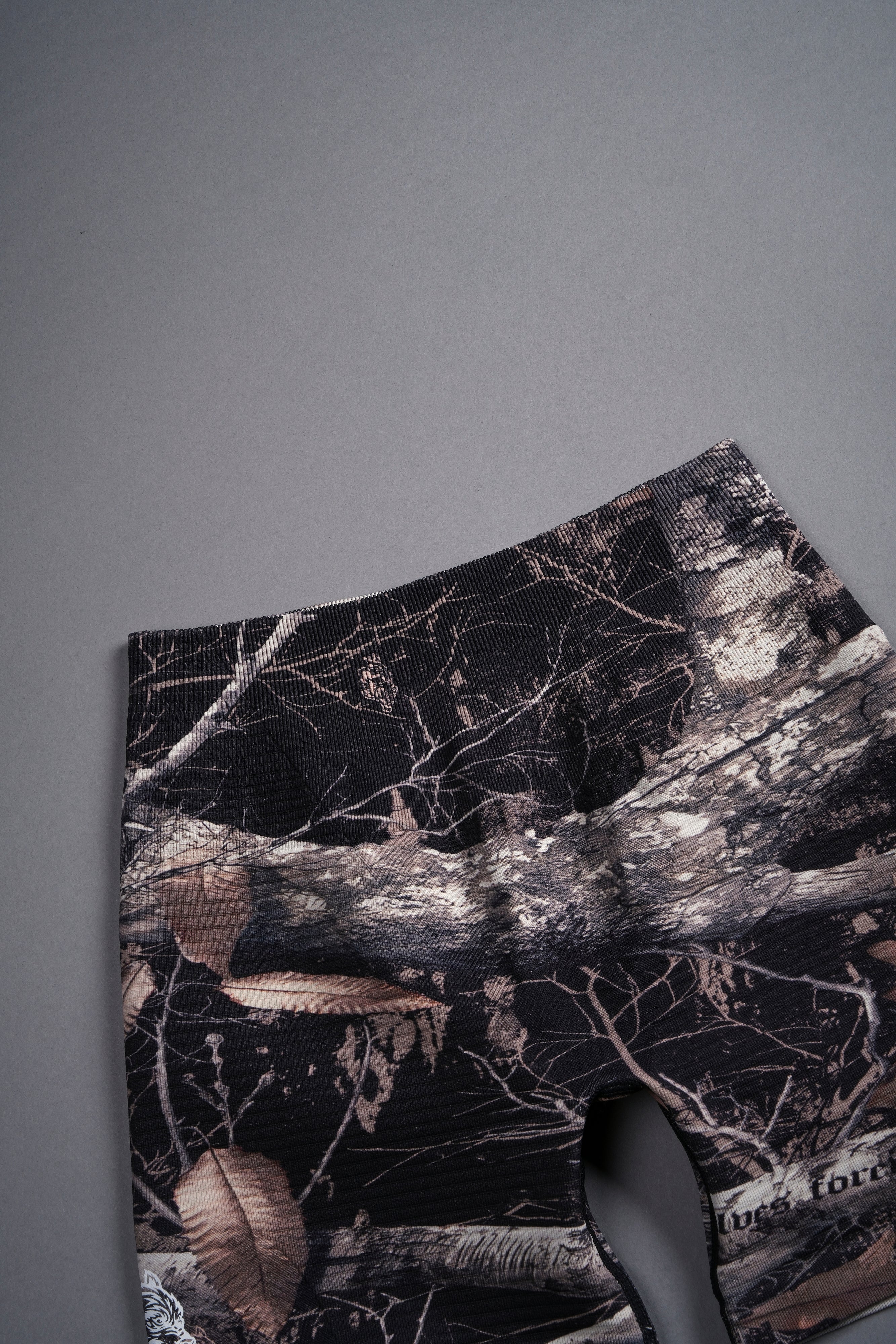 Dual Wolf Everson Seamless "Valencourt" Shorts in Darc Brown Woodland Camo