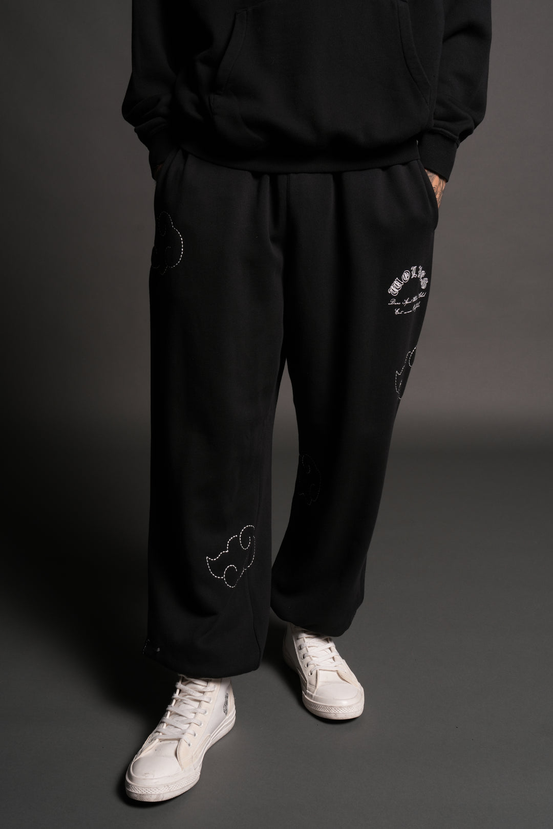Darc Clouds Lightweight Lounger Sweat Pants in Black