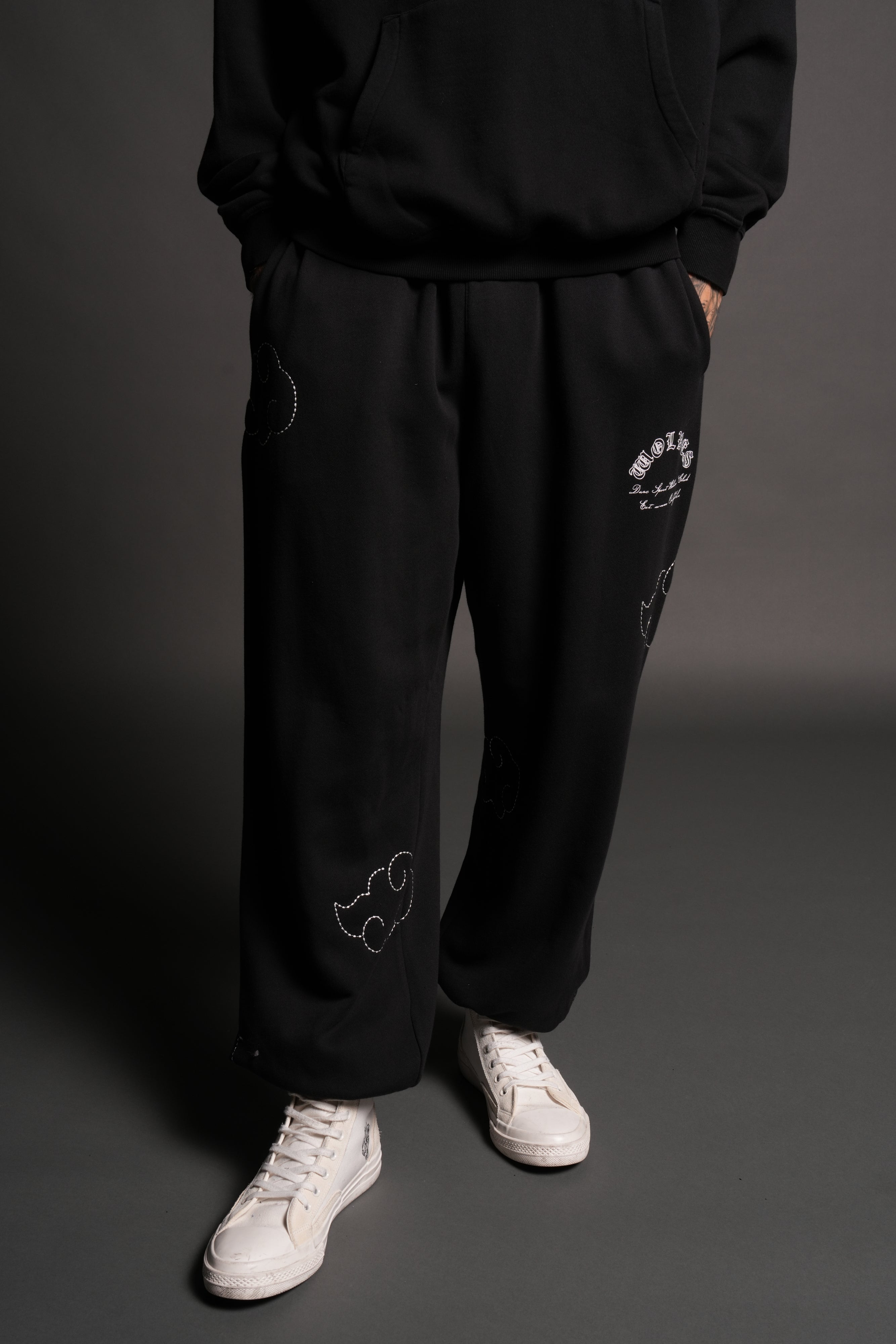 Darc Clouds Lightweight Lounger Sweat Pants in Black