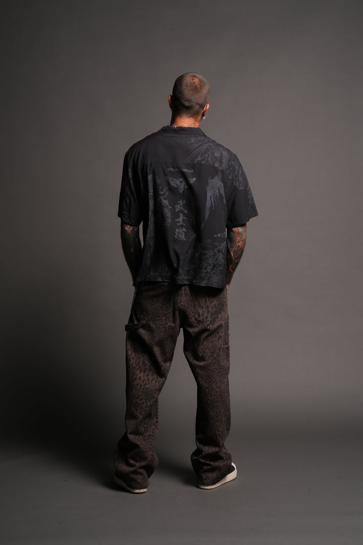 Ronin'S Lament Romero Mid Length Button Up in Black