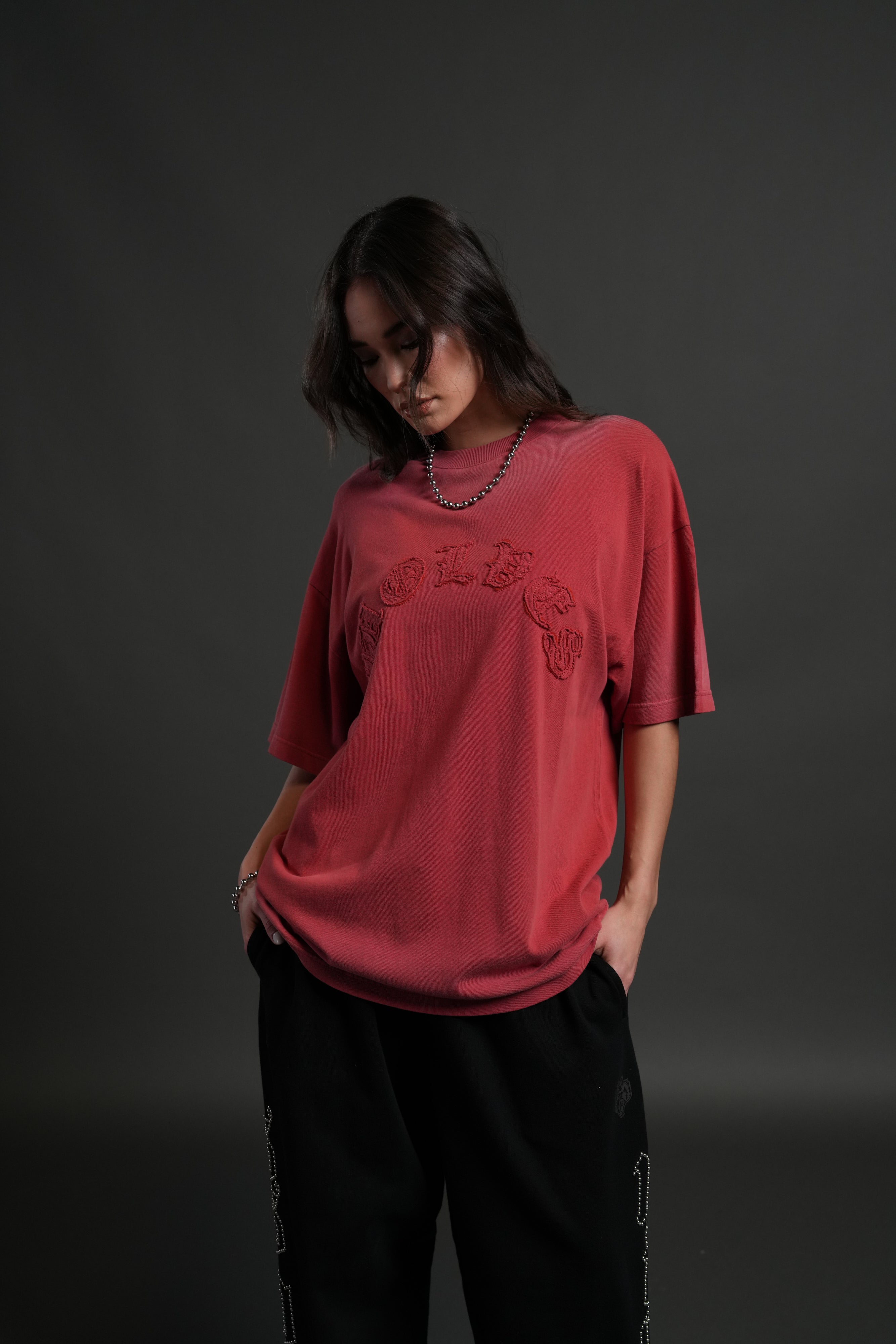 Chopper Applique "Pump Cover" Tee in Roman Red Drift Wash