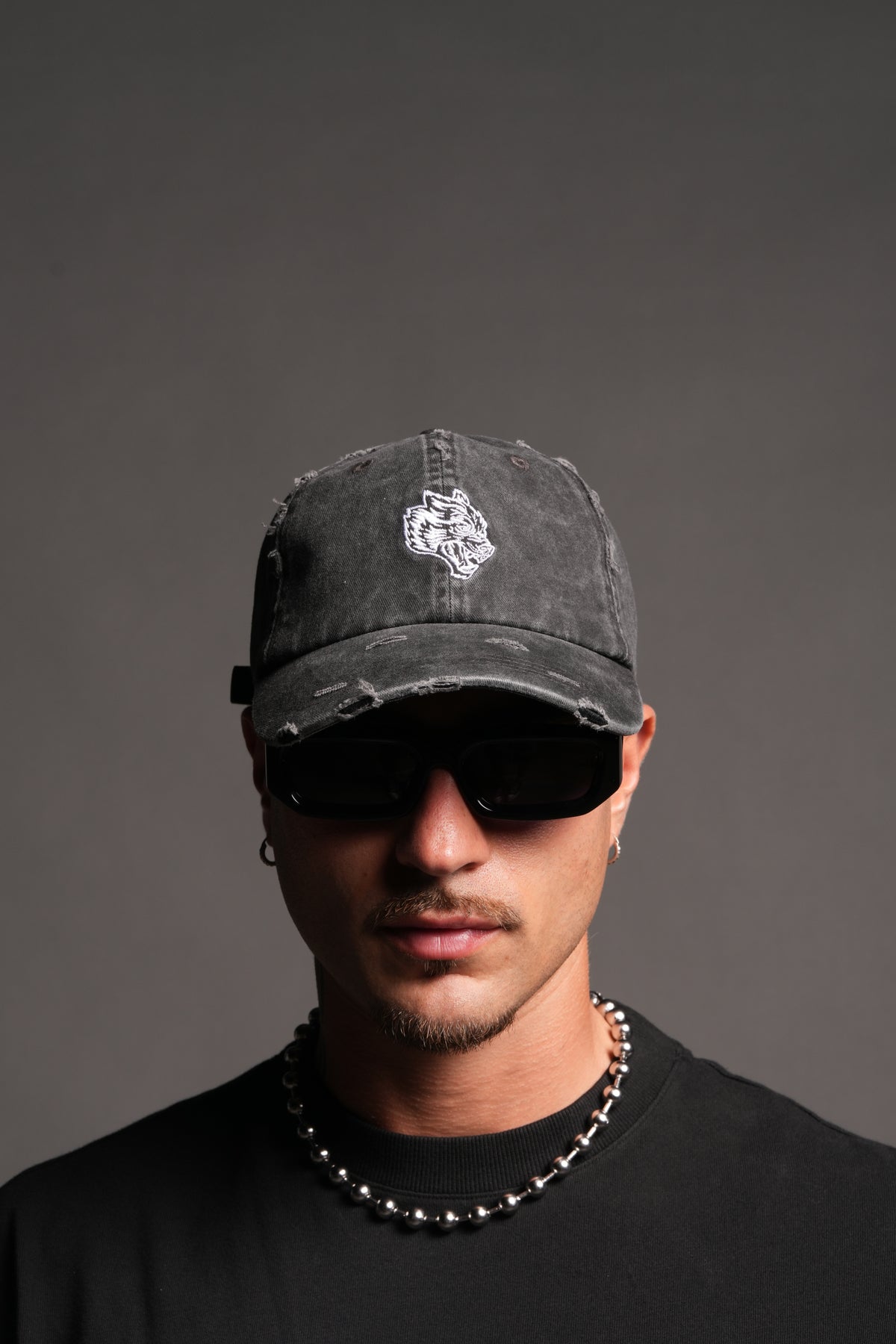 Wolf Head Distressed Dad Hat In Black